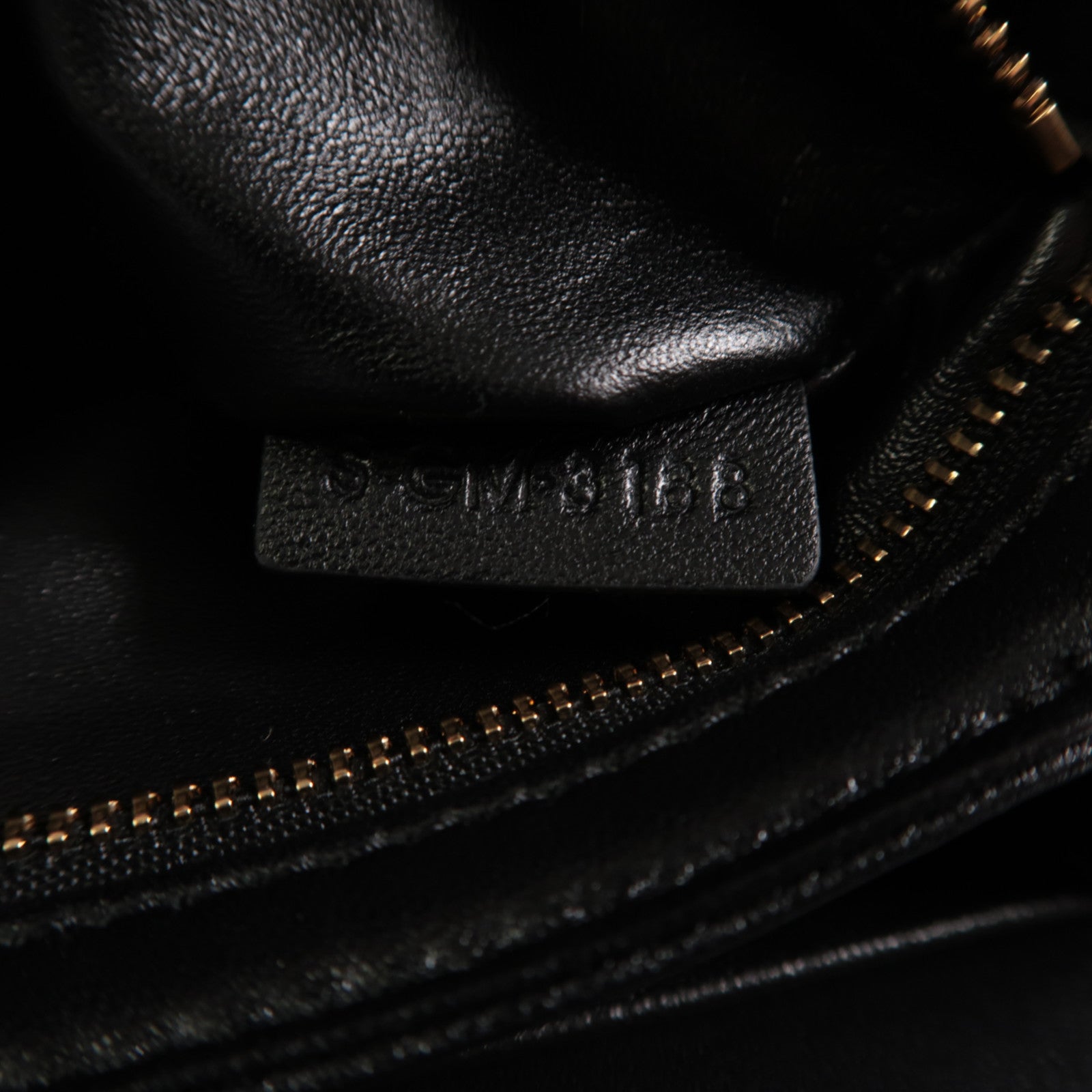 CELINE 牛皮皮革Classique Triomphe金扣肩背袋黑色