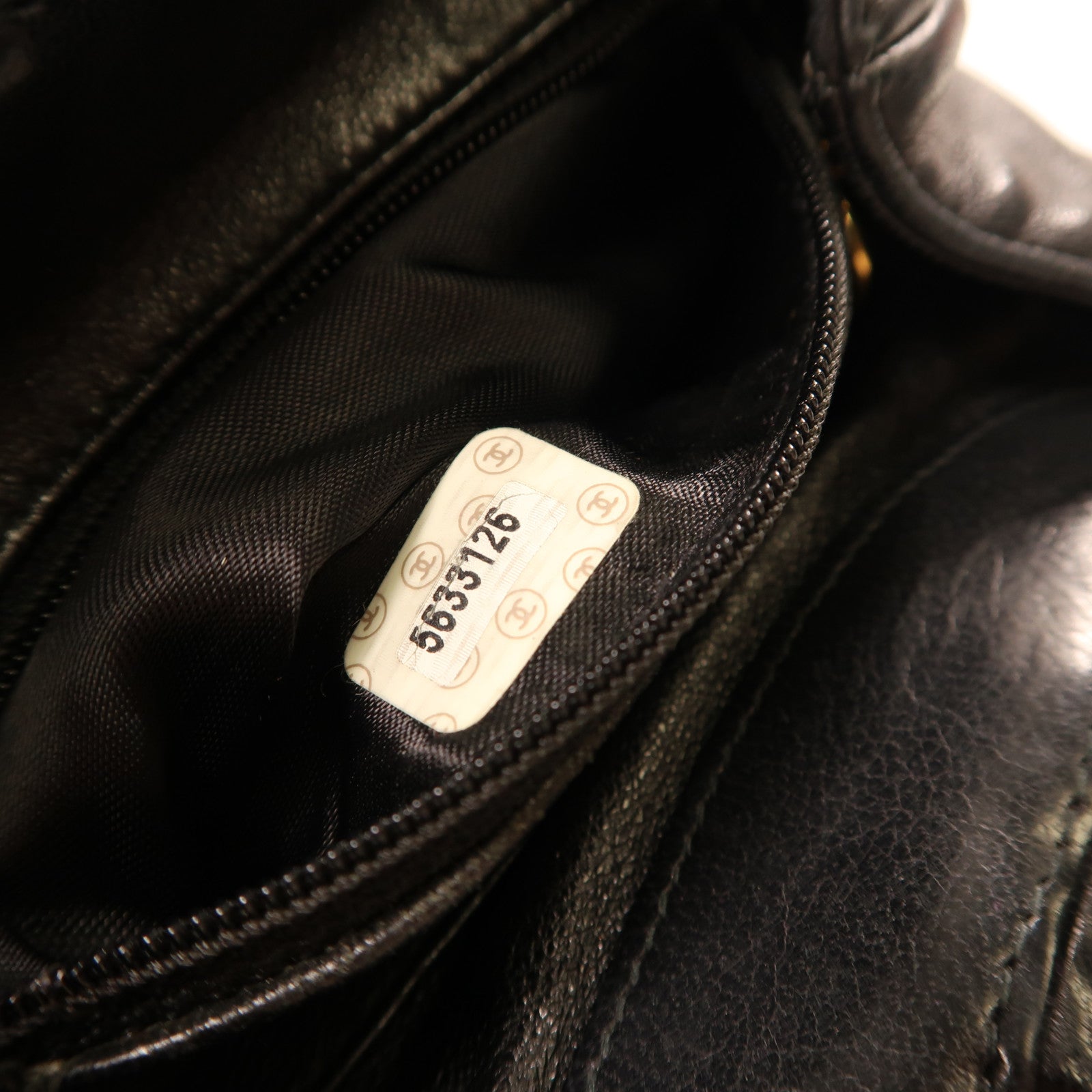CHANEL 羊皮皮革Hand Bag金扣手挽袋黑色