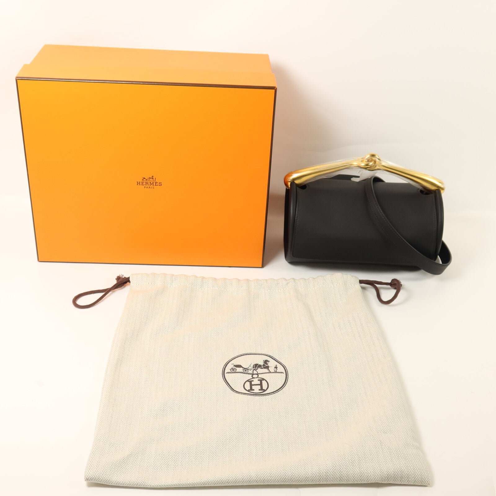 HERMES Swift皮革Maximor II手挽肩背兩用袋Noir