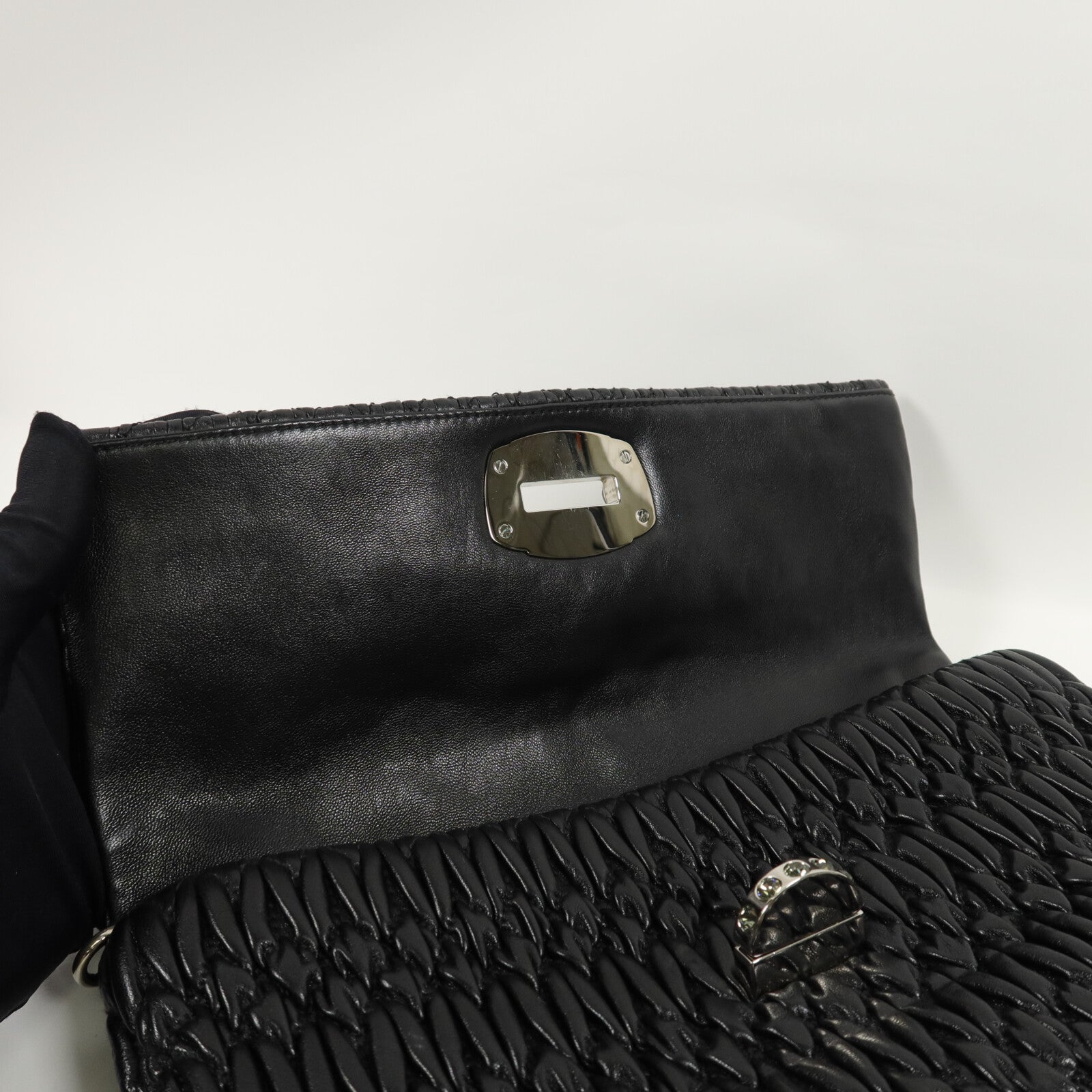 Miu Miu 羊皮皮革Shoulder Bag鏈帶肩背袋