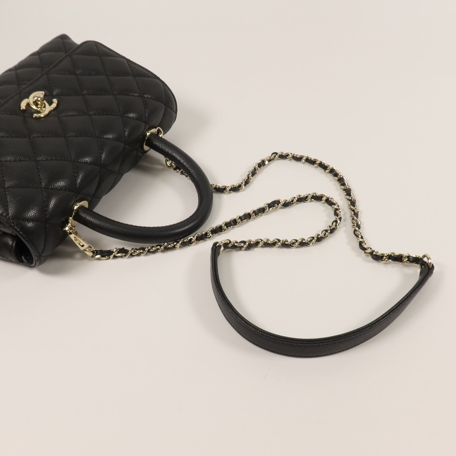 CHANEL 牛皮皮革Coco Handle Medium鏈帶手挽肩背兩用袋