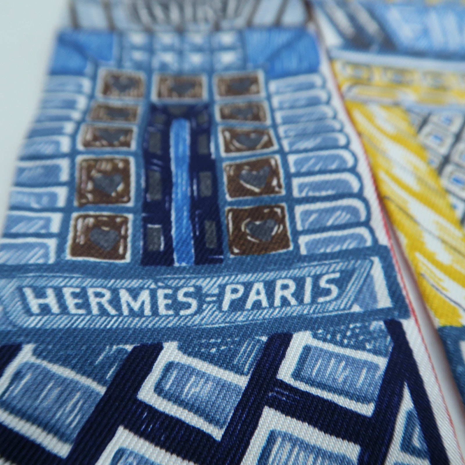HERMES 【激減優惠】絲質Twilly絲巾藍色/紅色