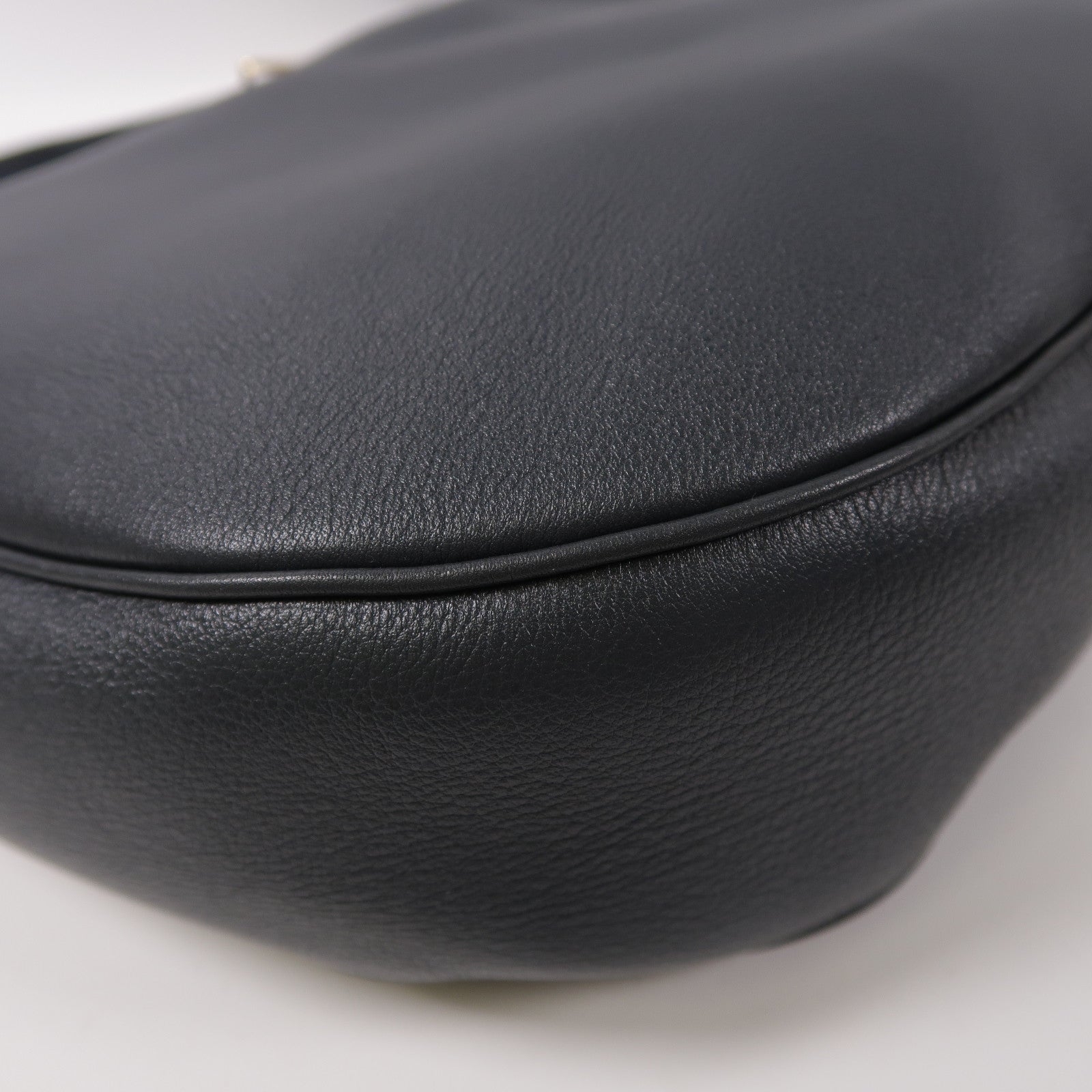 CELINE 牛皮皮革Heloise Bag金扣手挽袋灰色