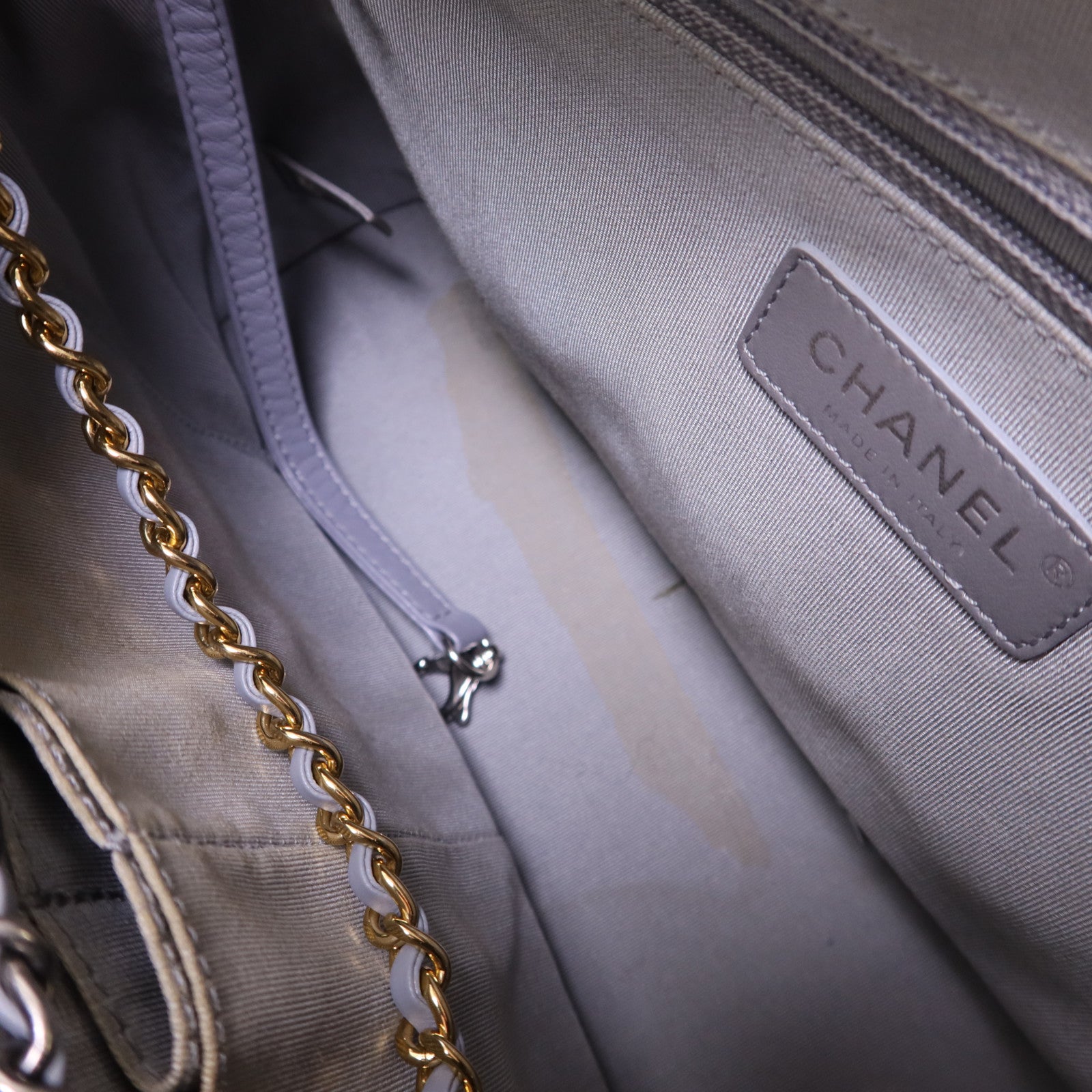 CHANEL 牛皮皮革Gabrielle Large鏈帶肩背袋