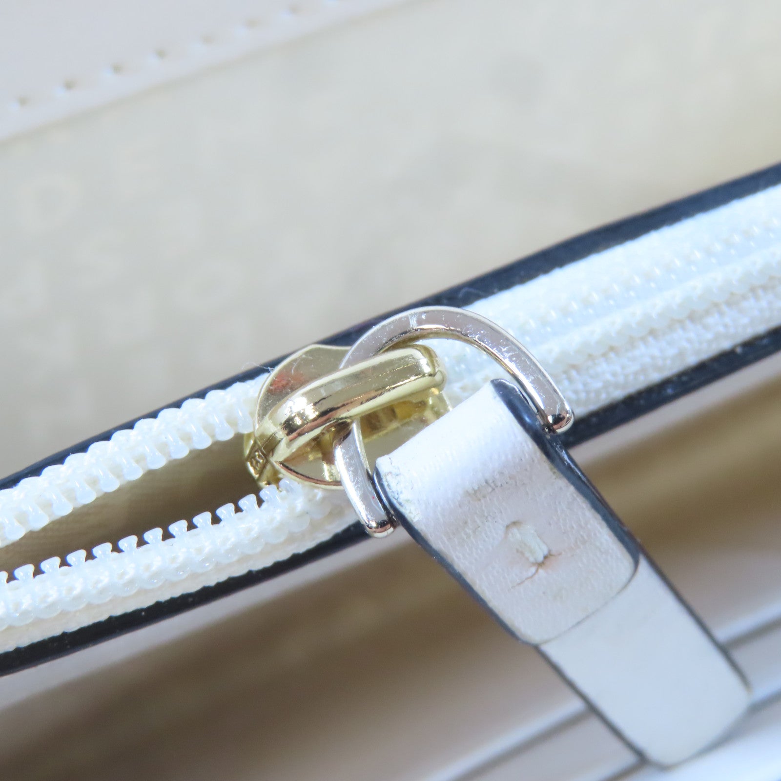 Kate Spade 塗層帆布Wallet金扣長錢包灰色
