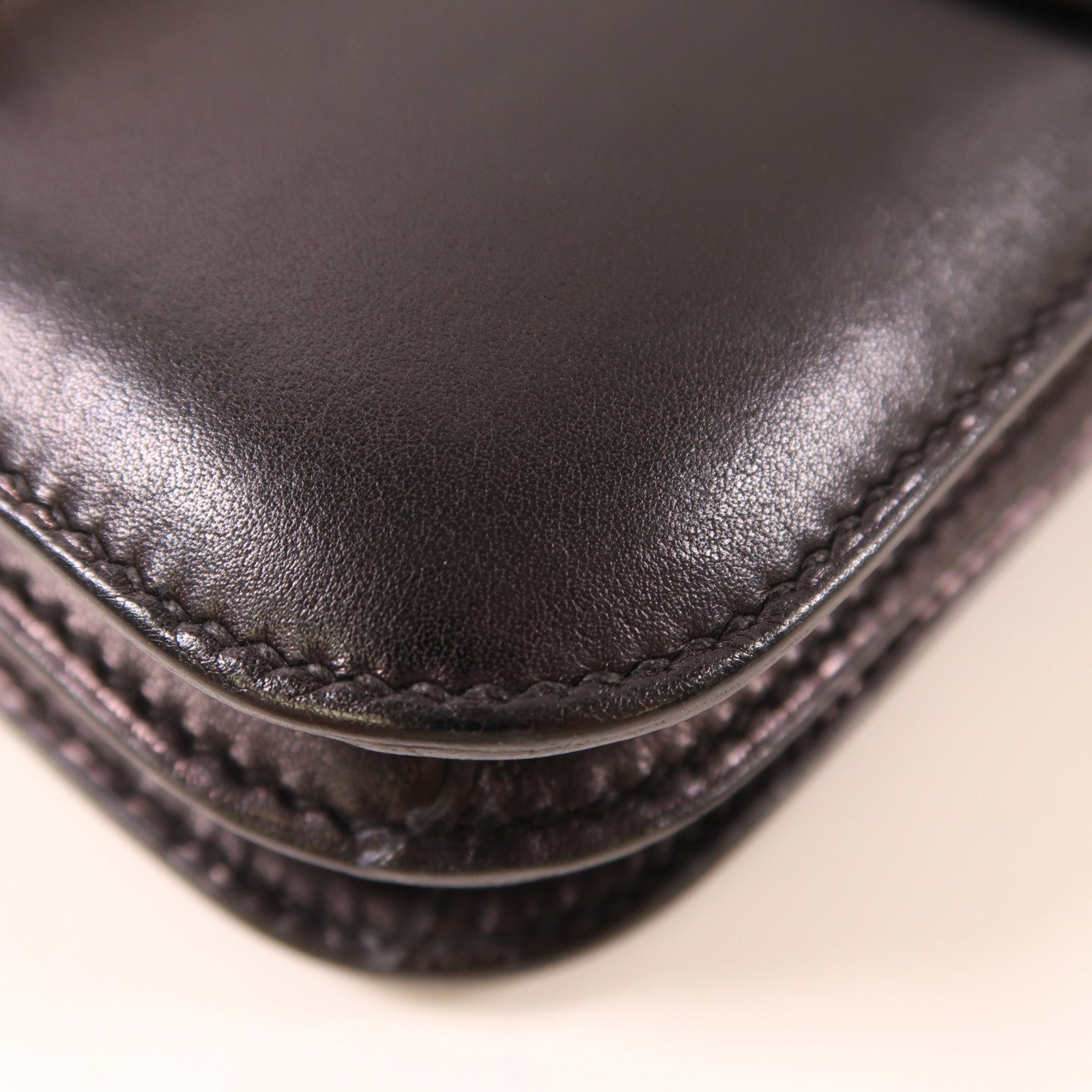 HERMES Evercalf皮革Constance Mini銀扣肩背袋Noir黑色