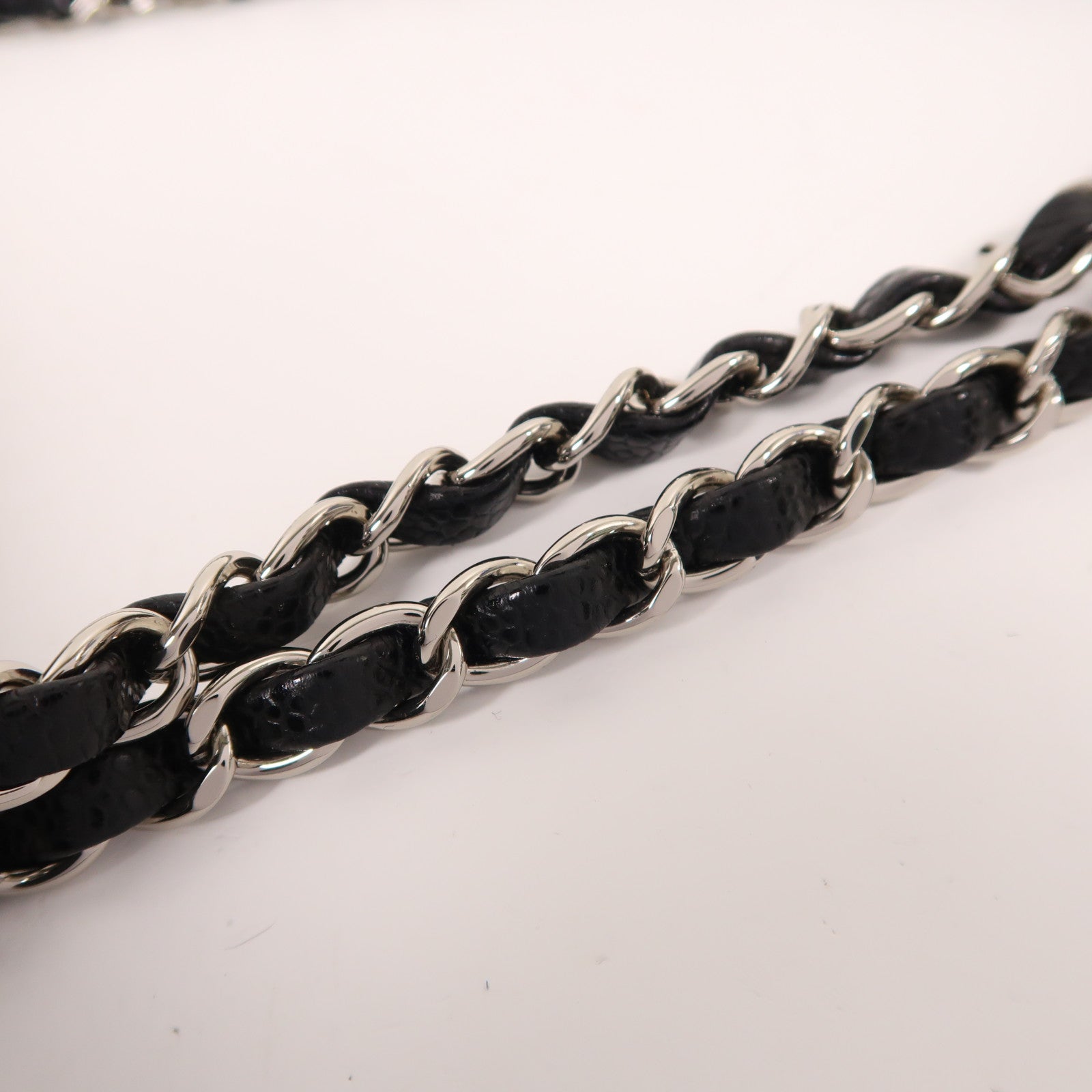 CHANEL 牛皮皮革Classic 25銀扣鏈帶肩背袋