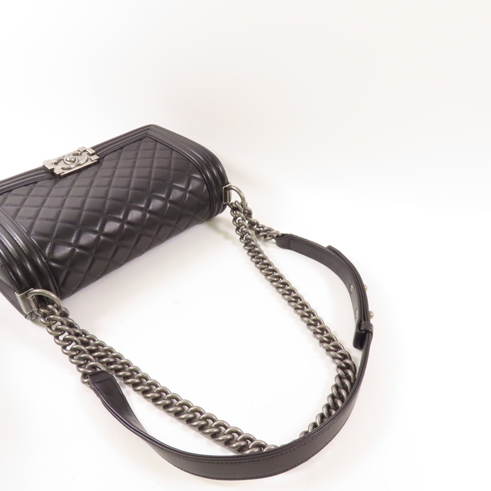 CHANEL 羊皮皮革Boy 25銀扣鏈帶肩背袋