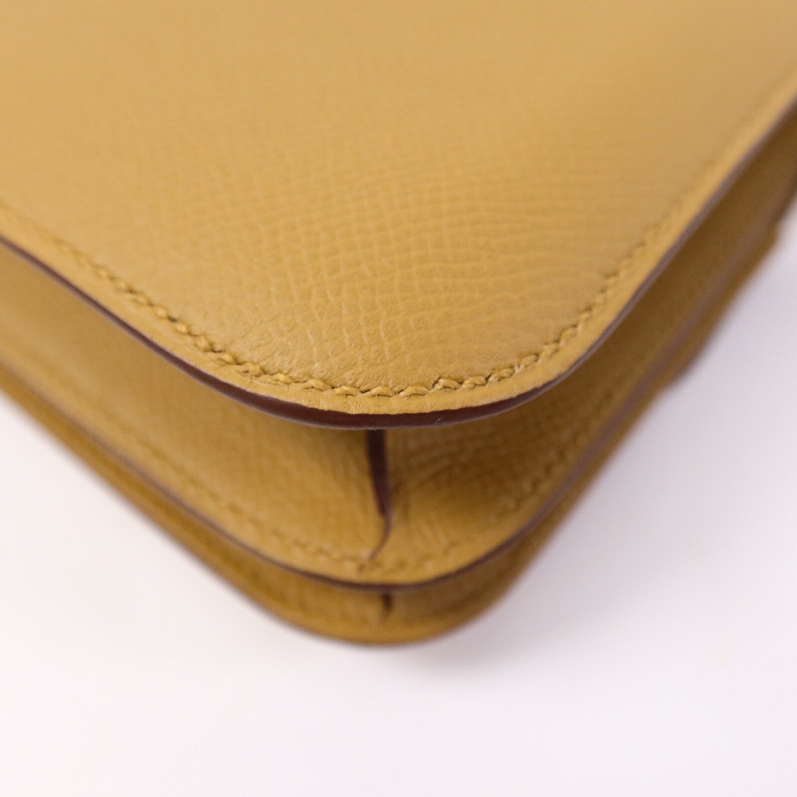 HERMES Epsom皮革Mini Constance肩背袋Sesame