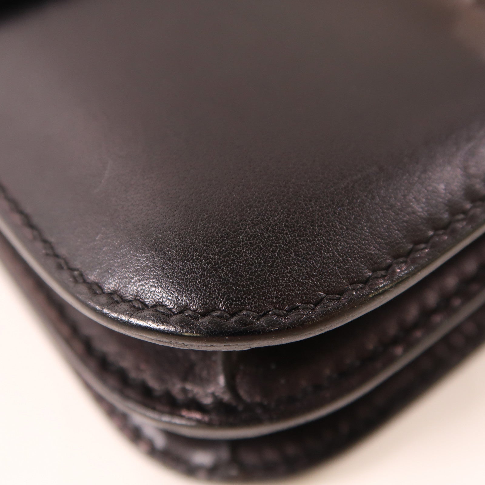 HERMES Evercalf皮革Constance Mini銀扣肩背袋Noir黑色