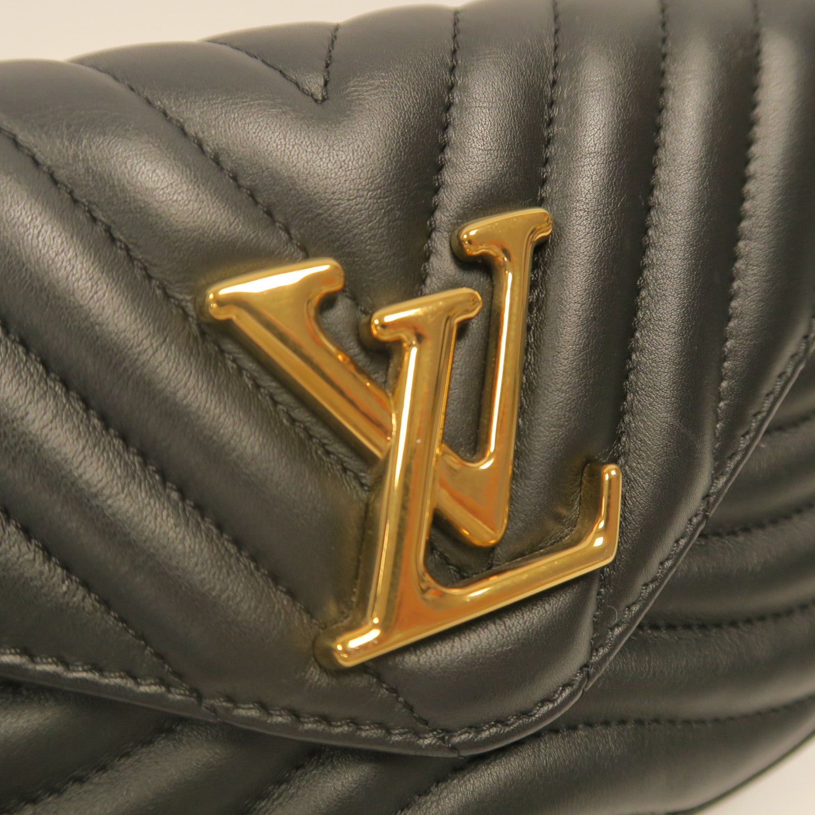 LOUIS VUITTON 【激減優惠】牛皮皮革New Wave Multi-Pochette金扣肩背袋黑色
