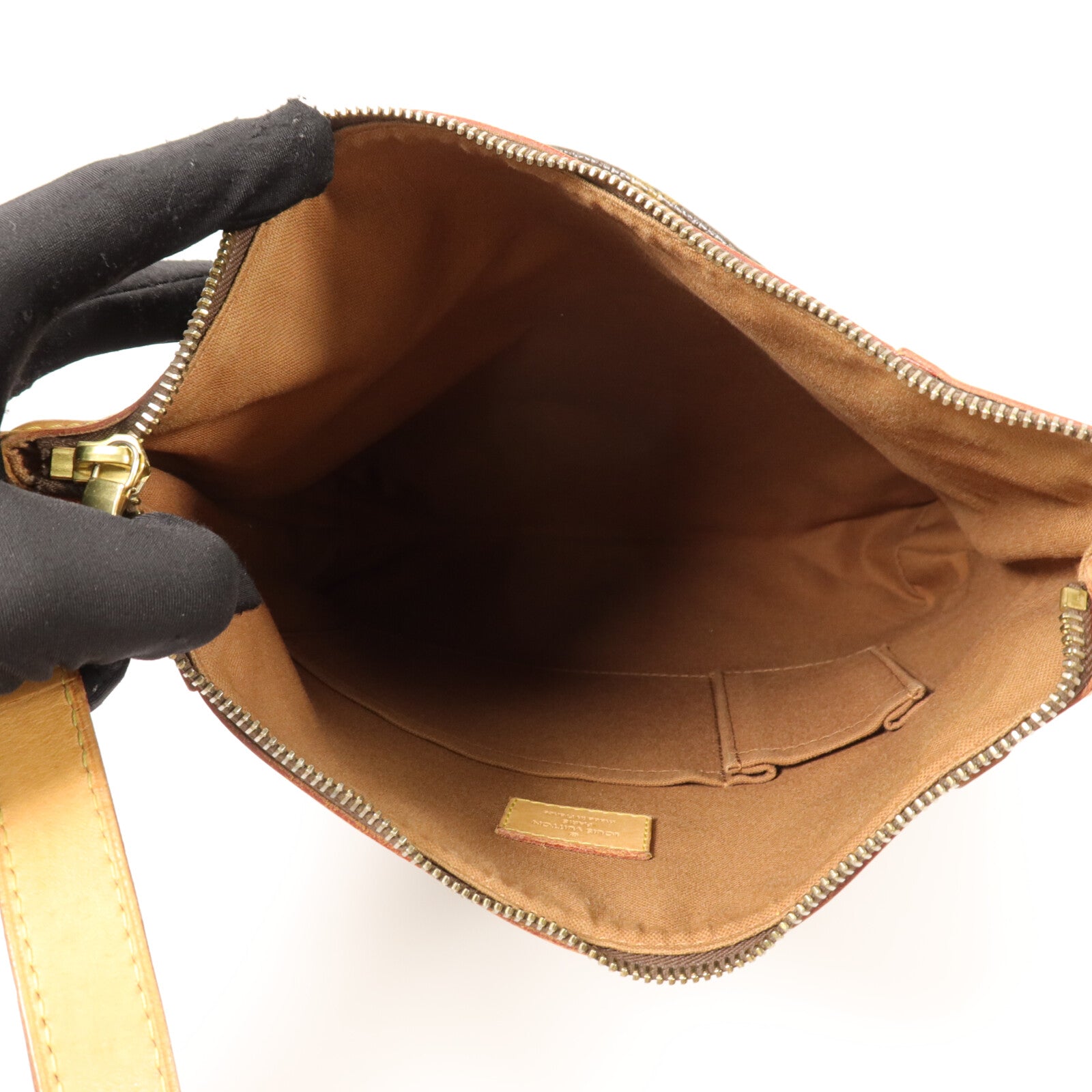 LOUIS VUITTON Monogram Odeon MM肩背袋