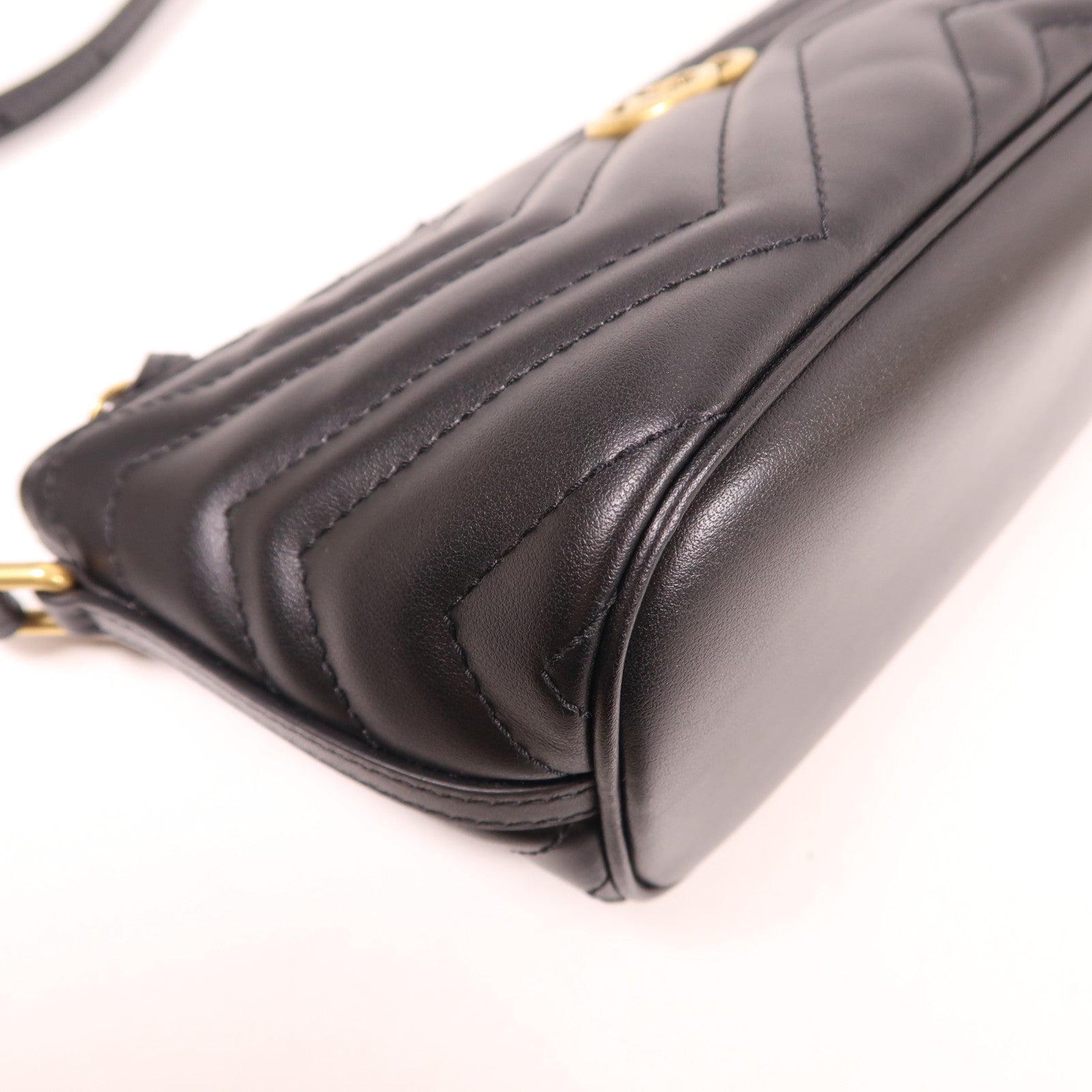 GUCCI 【激減優惠】牛皮皮革Marmont金扣肩背袋