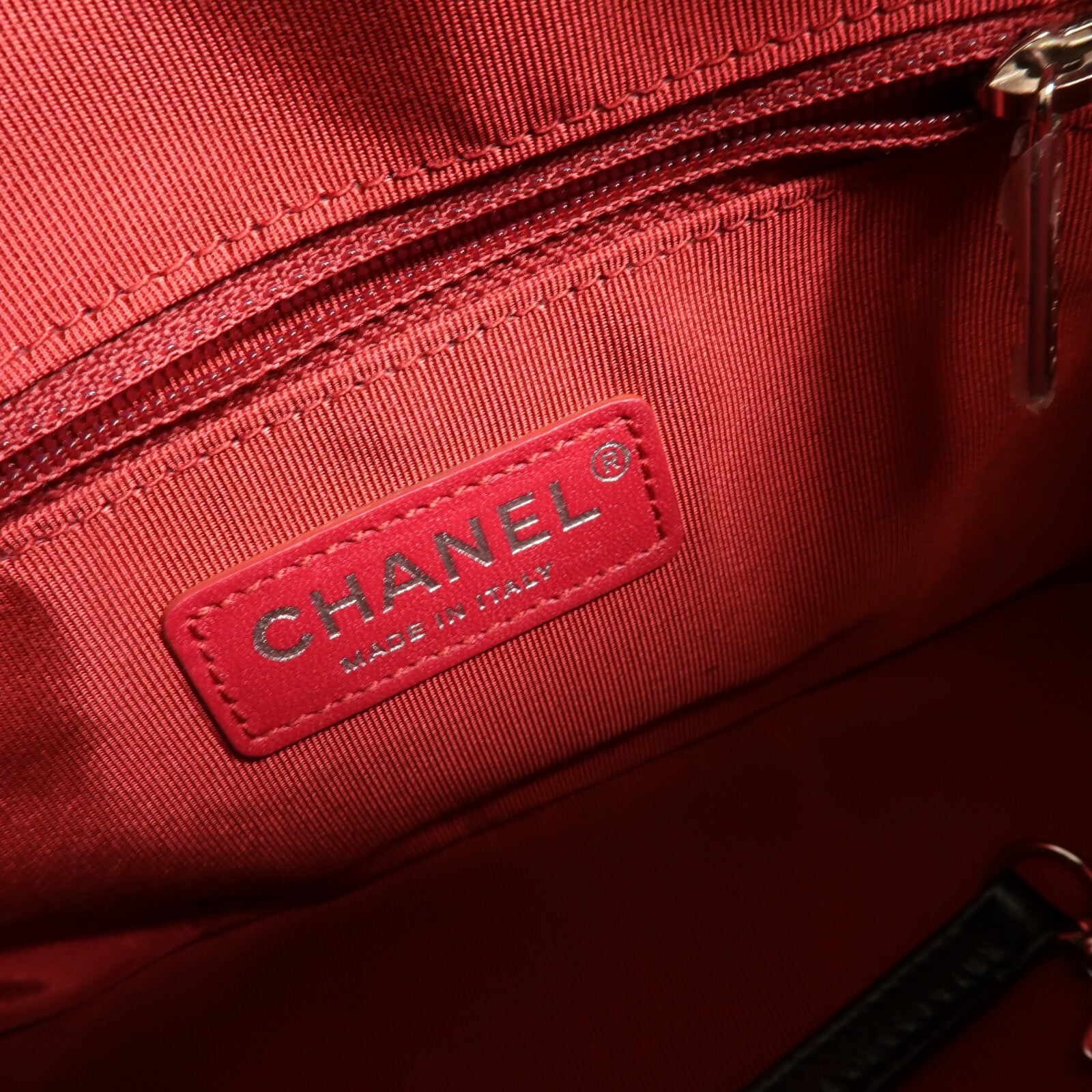 CHANEL 牛皮皮革Gabrielle Small鏈帶肩背袋