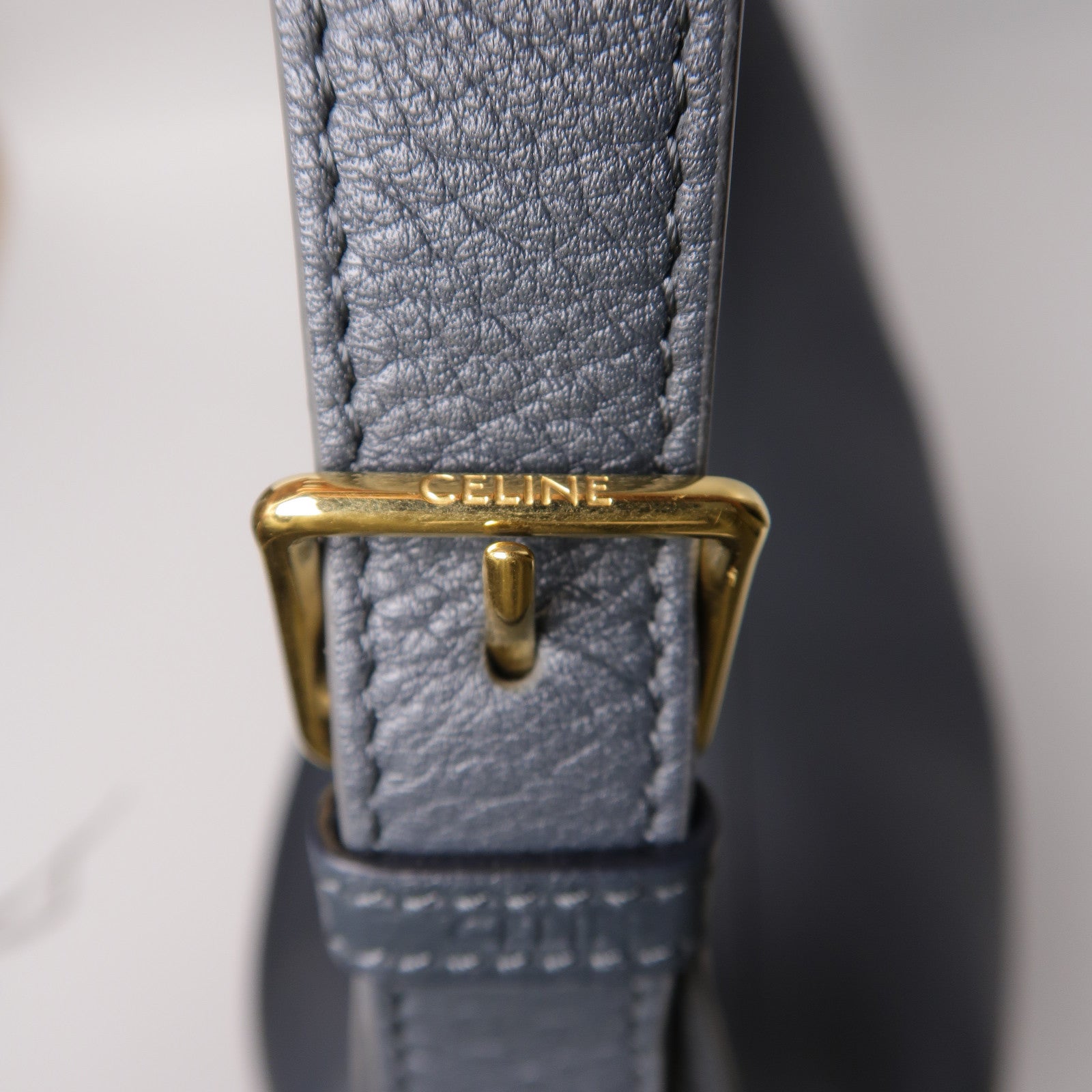 CELINE 牛皮皮革Heloise Bag金扣手挽袋灰色