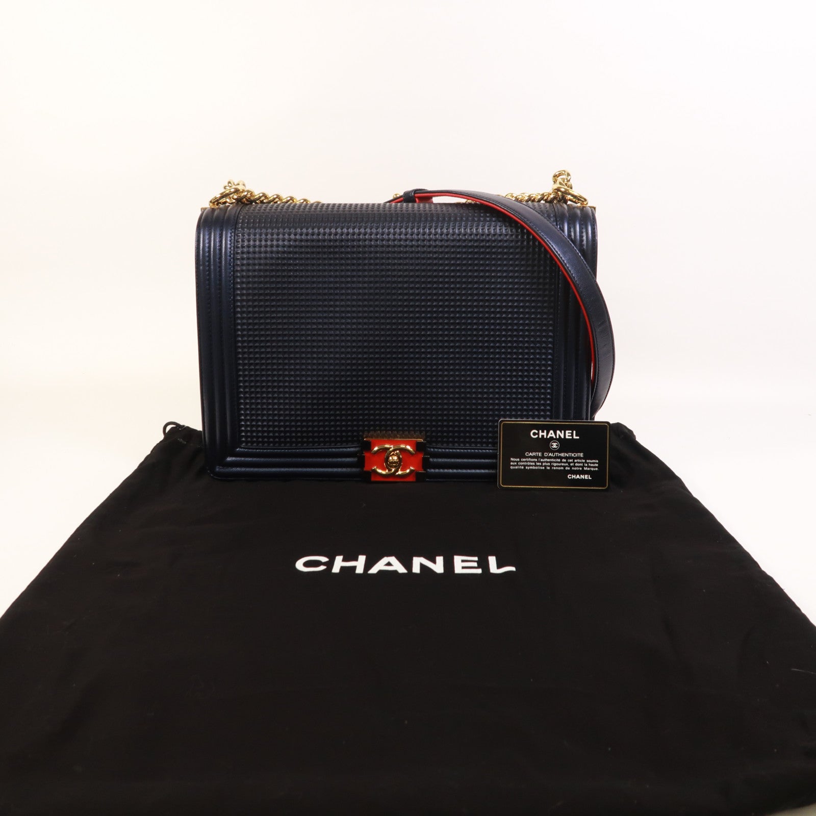 CHANEL 牛皮皮革Boy 30鏈帶肩背袋