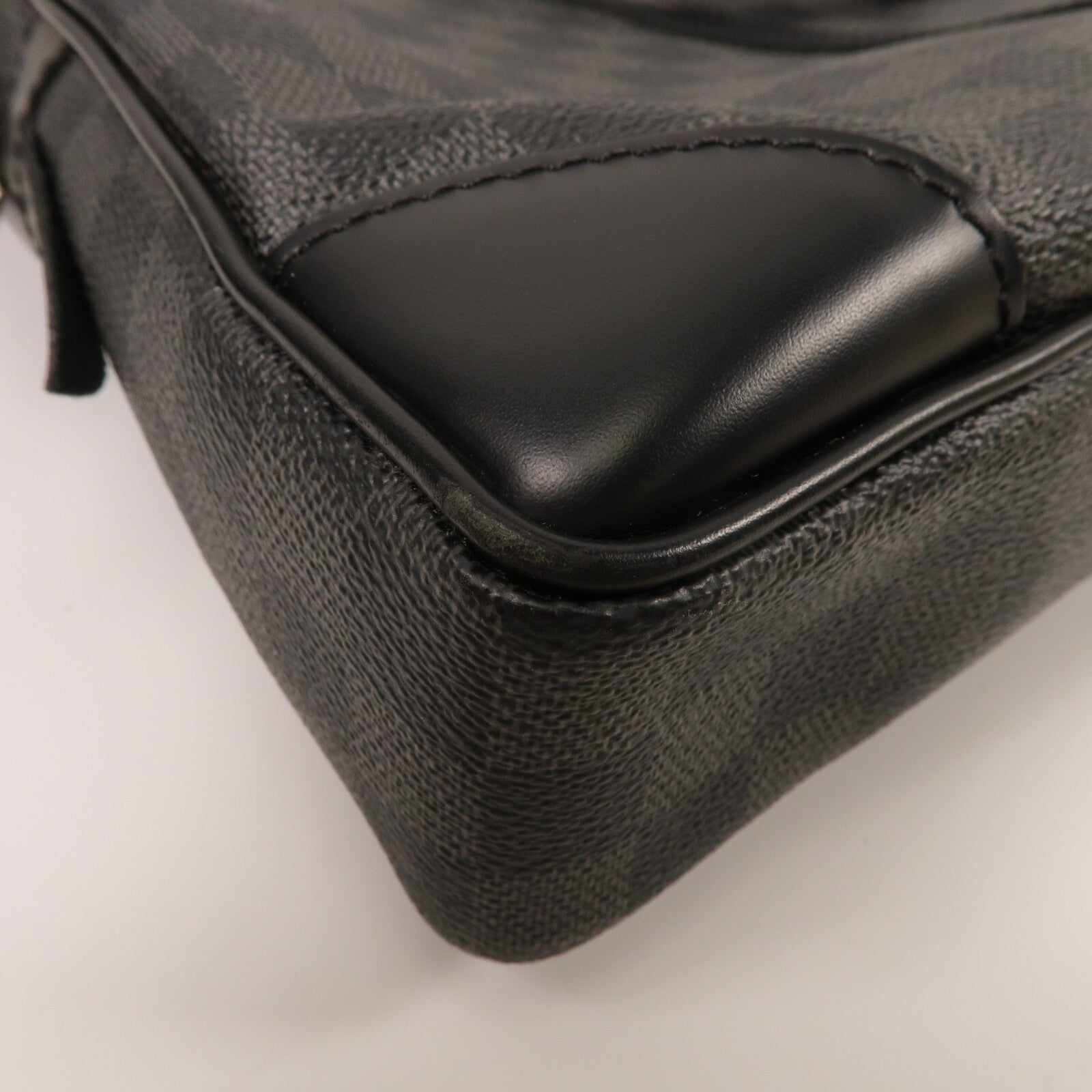 LOUIS VUITTON Damier Porte Documents Voyage手挽袋