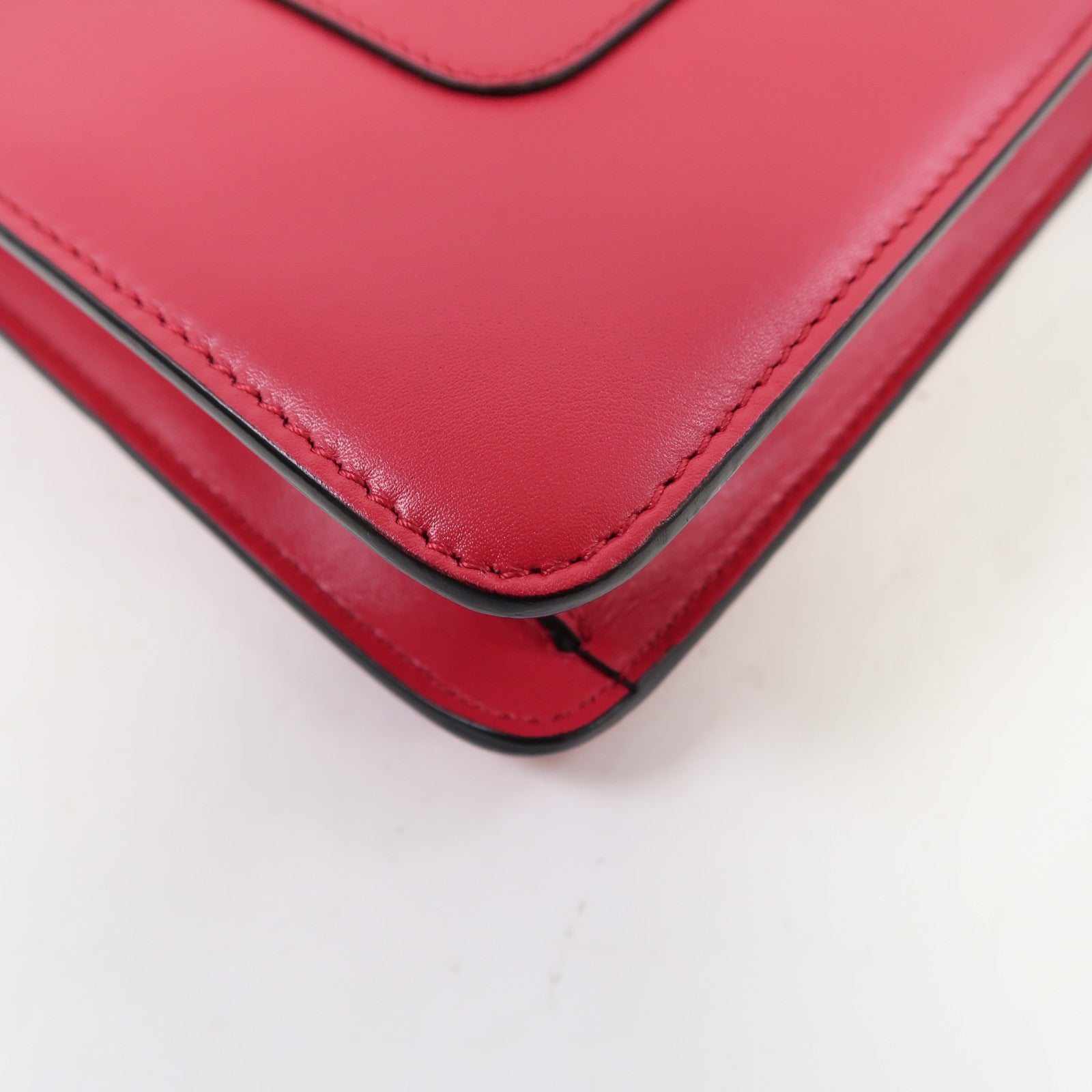 BVLGARI 牛皮皮革Serpenti Forever Bag Medium金扣鏈帶肩背袋粉紅色
