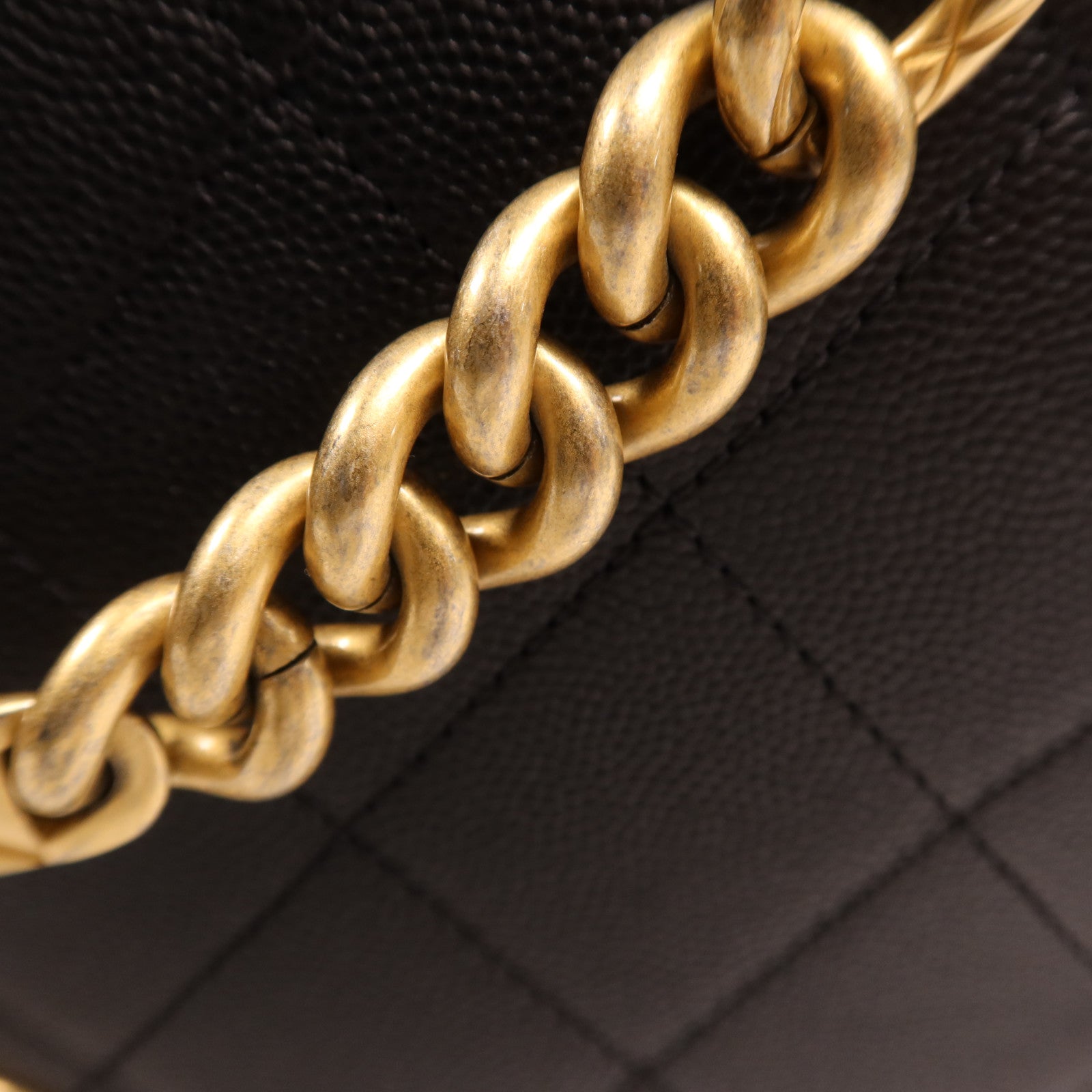 CHANEL 牛皮皮革Chain Shoulder Bag金扣鏈帶肩背袋