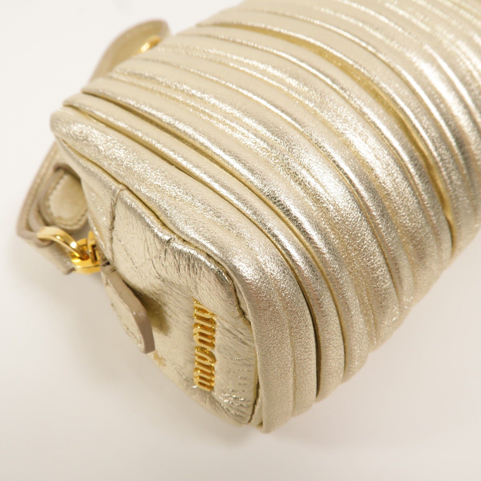 Miu Miu Pleated Leather皮革Metallic Nappa Plisse Long Clutch手拿包