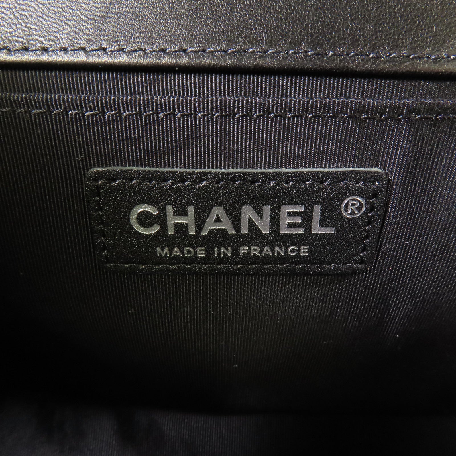 CHANEL 羊皮皮革Boy 25銀扣鏈帶肩背袋