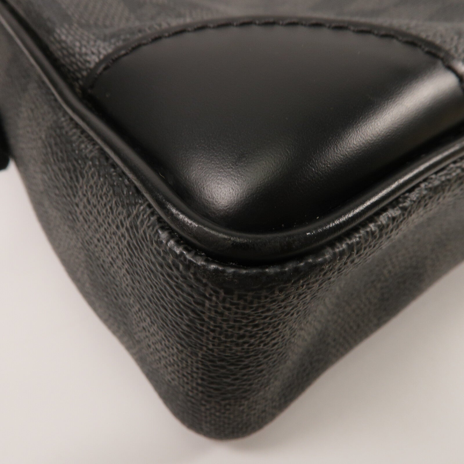 LOUIS VUITTON Damier Porte Documents Voyage手挽袋