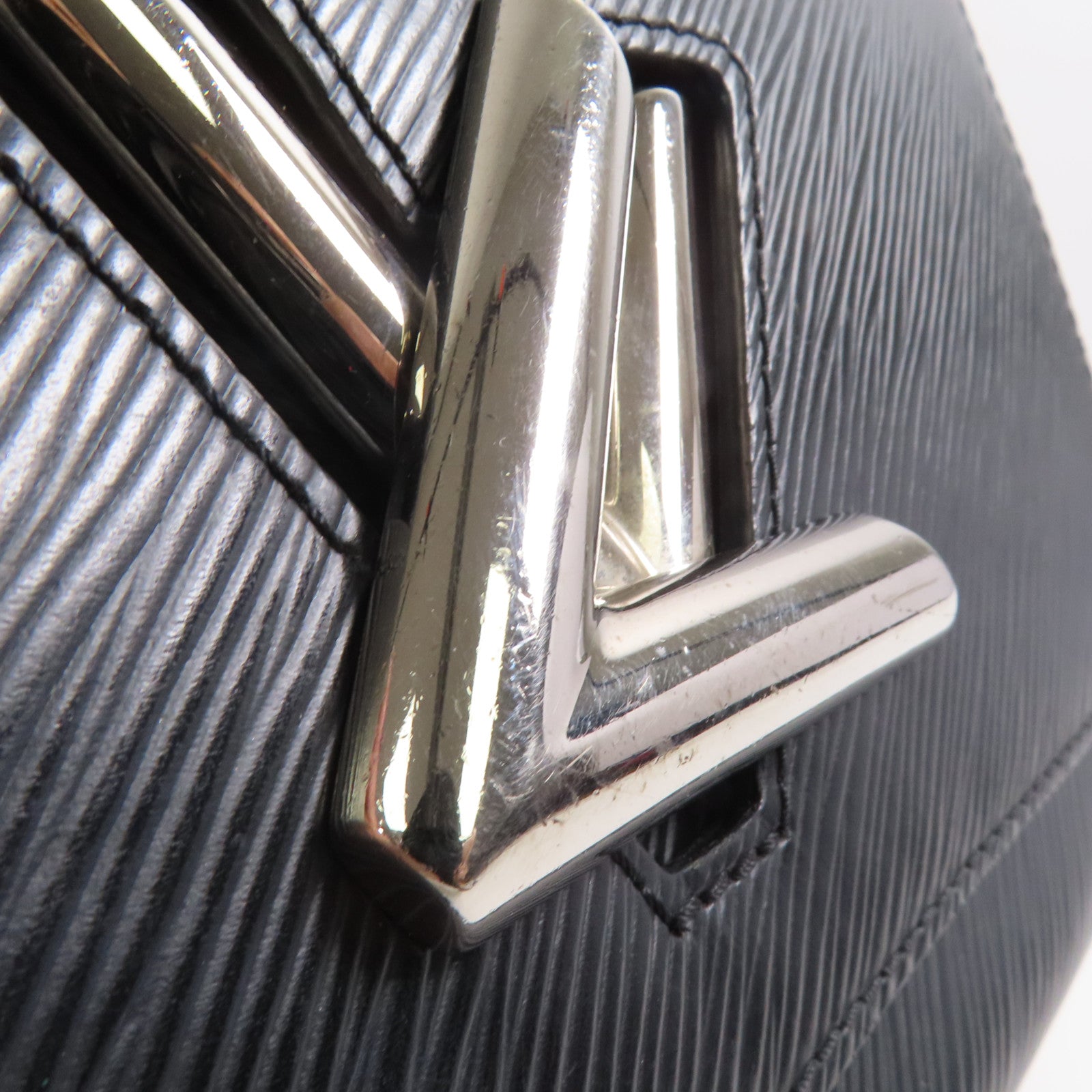 LOUIS VUITTON 【激減優惠】Epi Twist MM銀扣肩背袋
