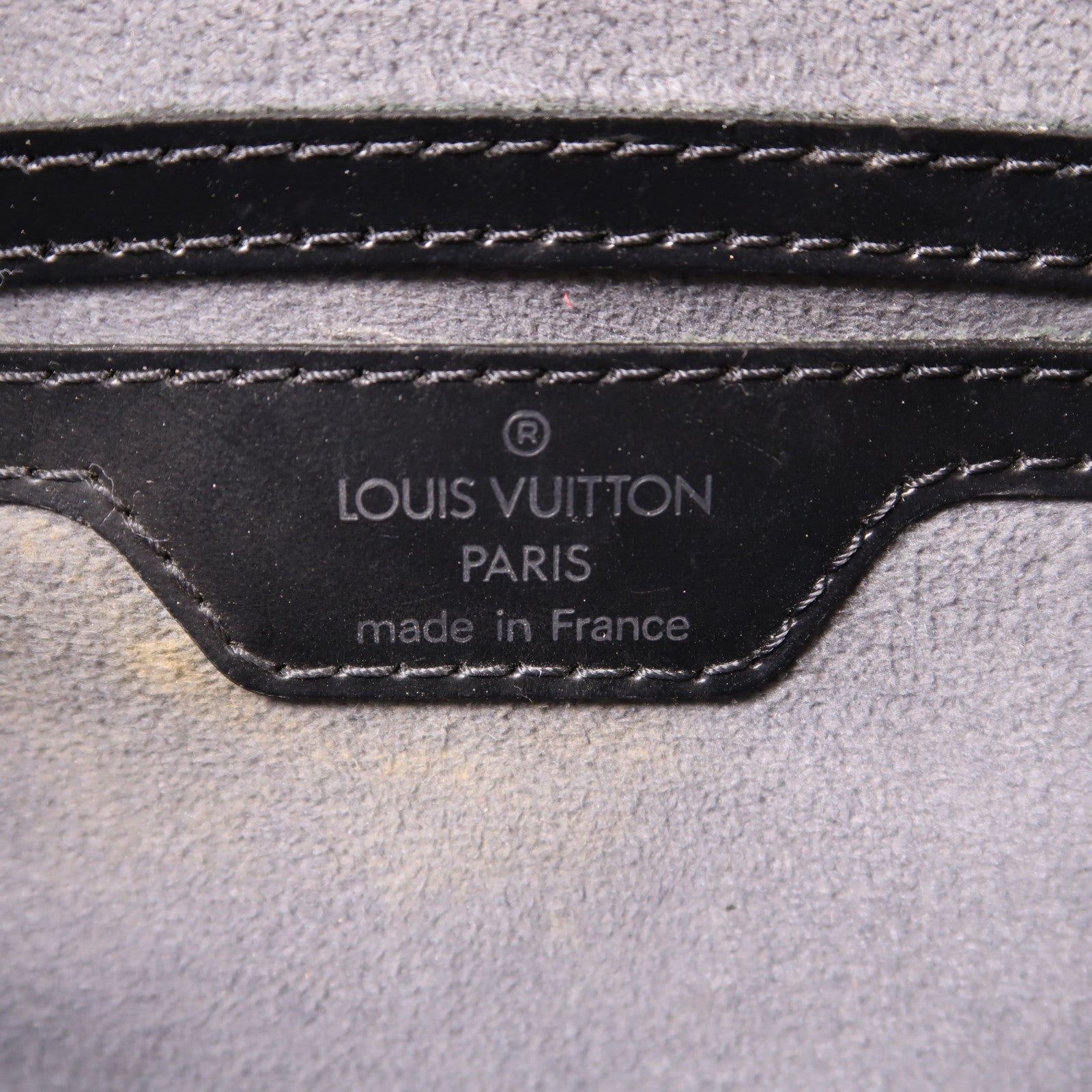 LOUIS VUITTON Epi Soufflot金扣肩背袋黑色
