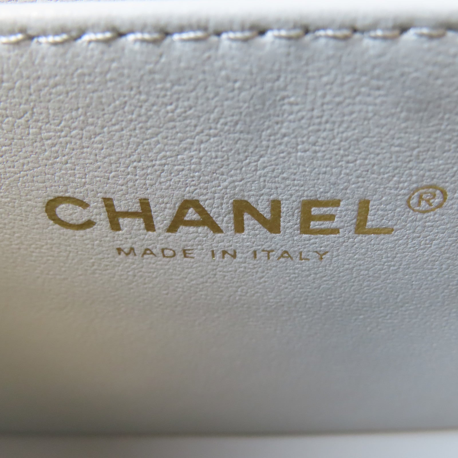 CHANEL 【激減優惠】斜紋Caviar皮革Boy金扣肩背袋灰色