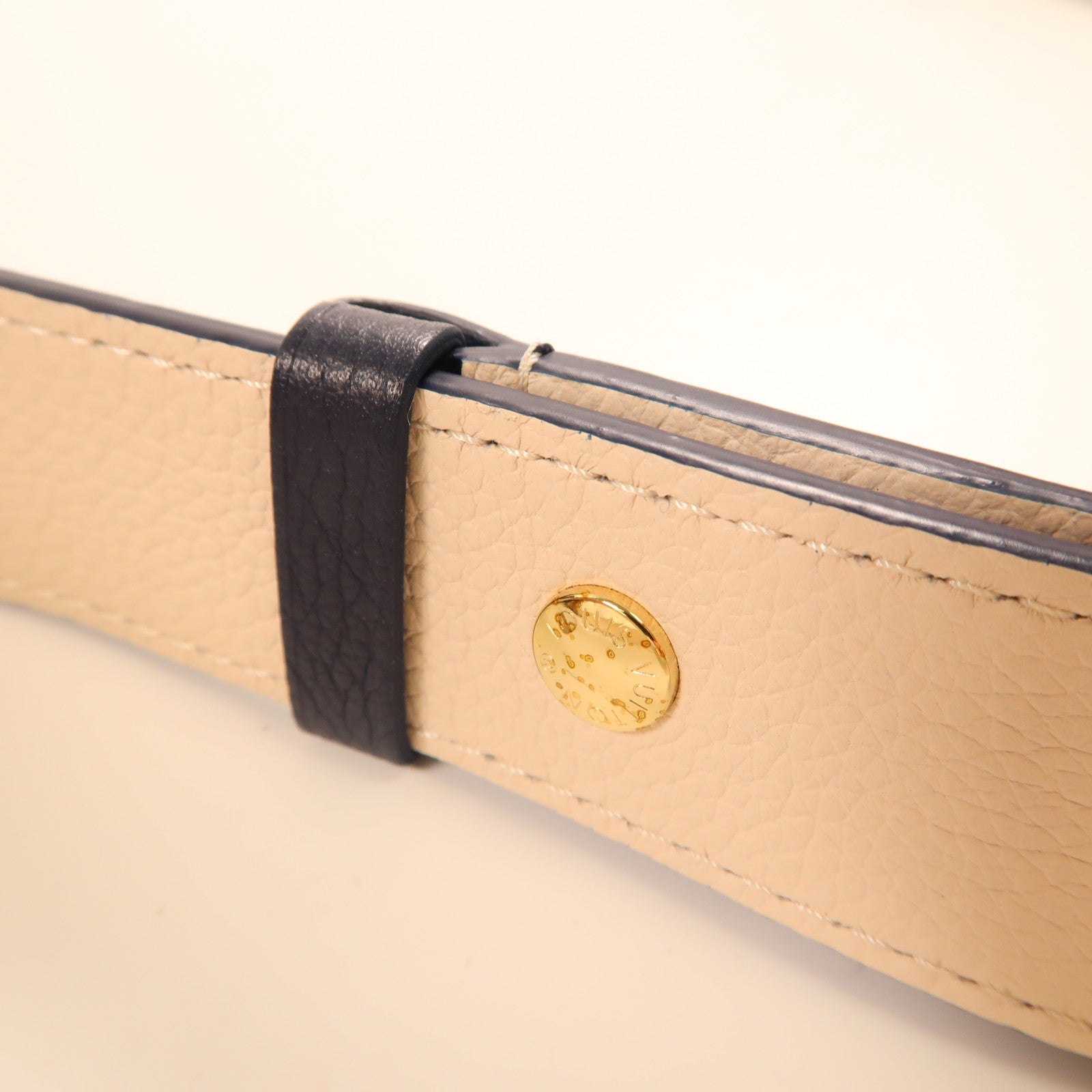 LOUIS VUITTON 牛皮皮革Lock Me金扣手挽肩背兩用袋深藍色/白色