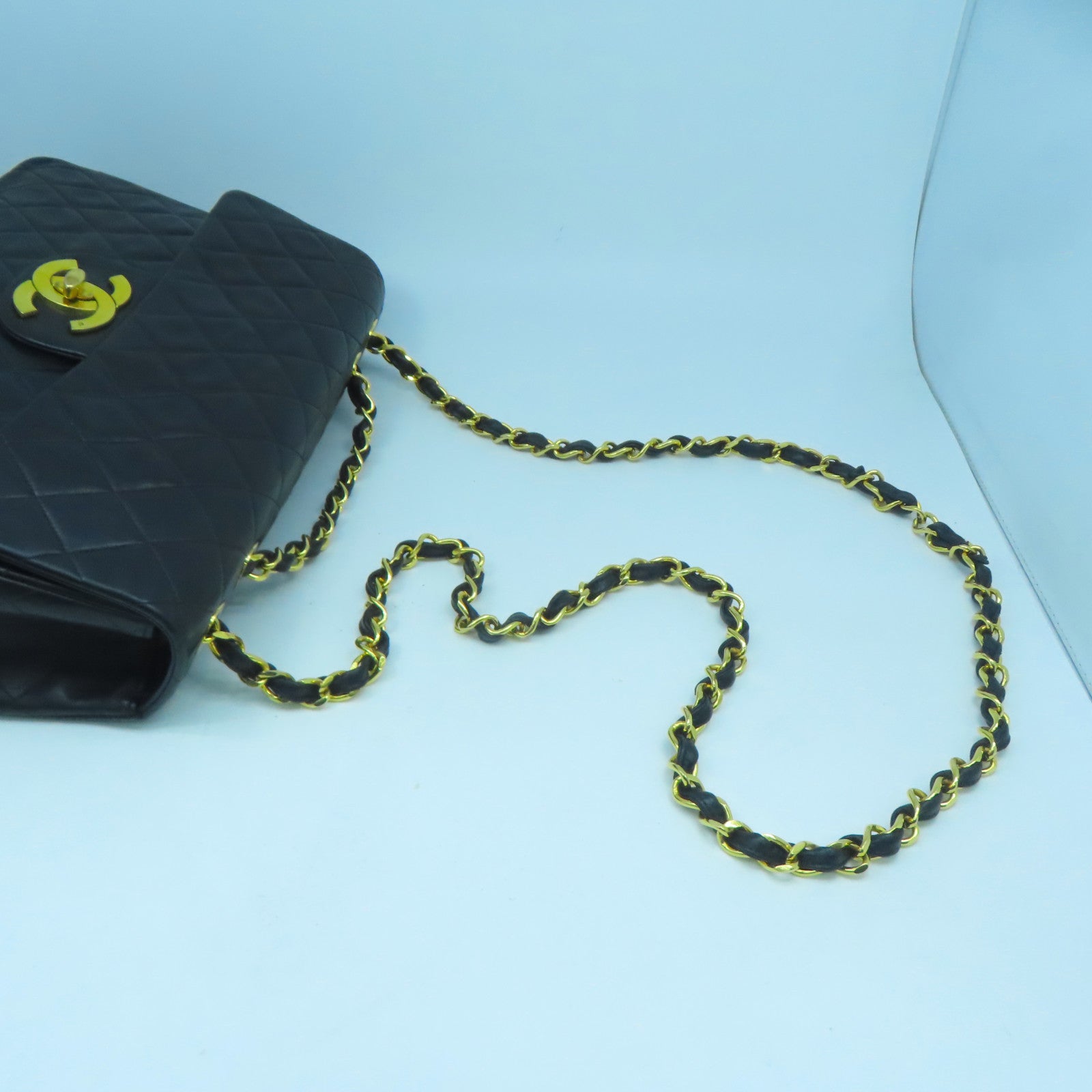 CHANEL 【激減優惠】菱格牛皮皮革Chain Shoulder金扣鏈帶肩背袋黑色