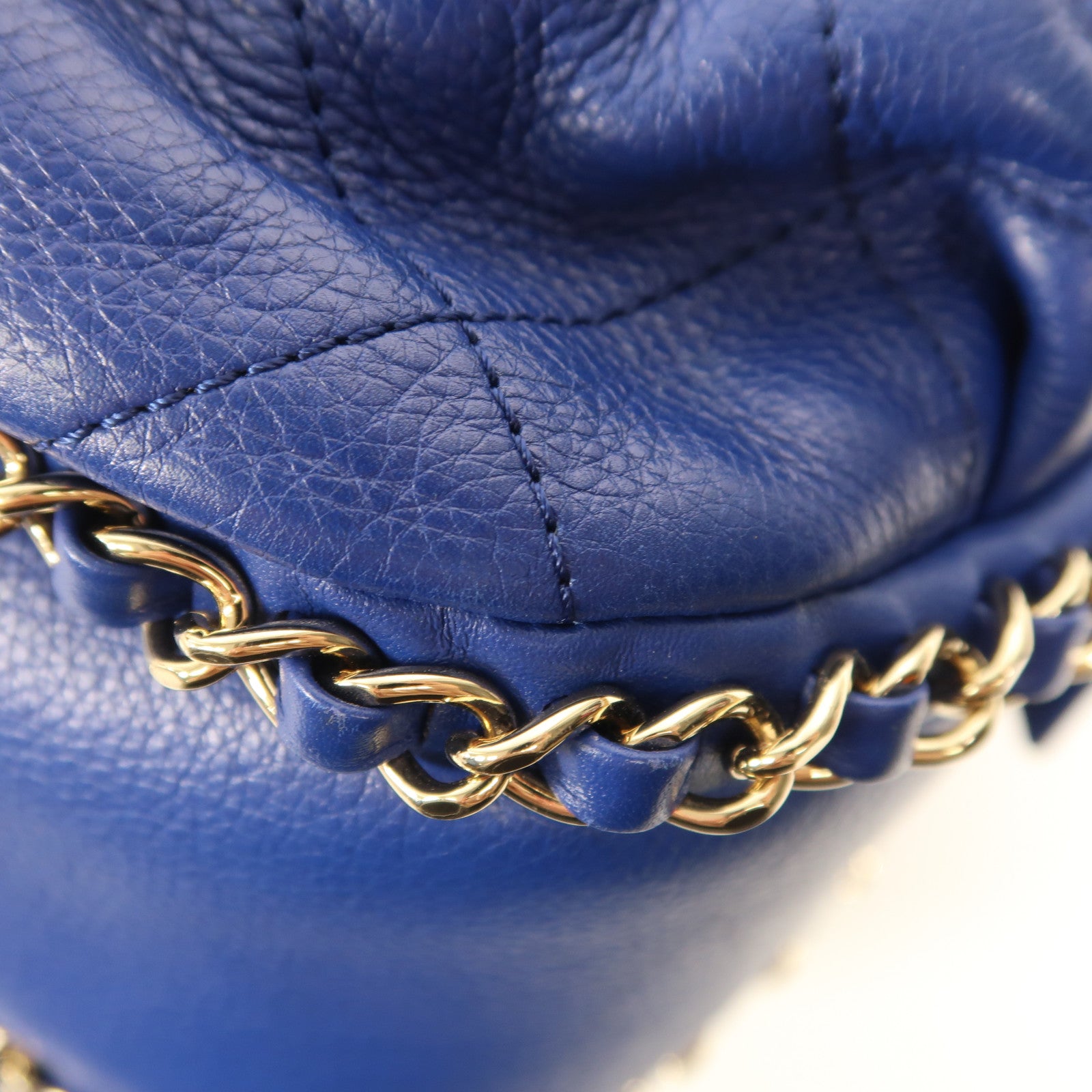 CHANEL 牛皮皮革Chain Shoulder金扣鏈帶肩背袋