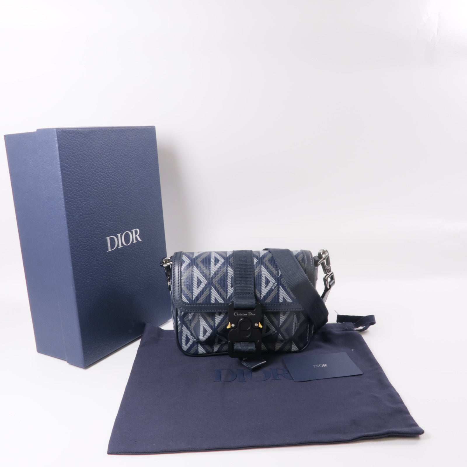 Dior 塗層帆布Dior Hit The Road銀扣肩背袋藍色