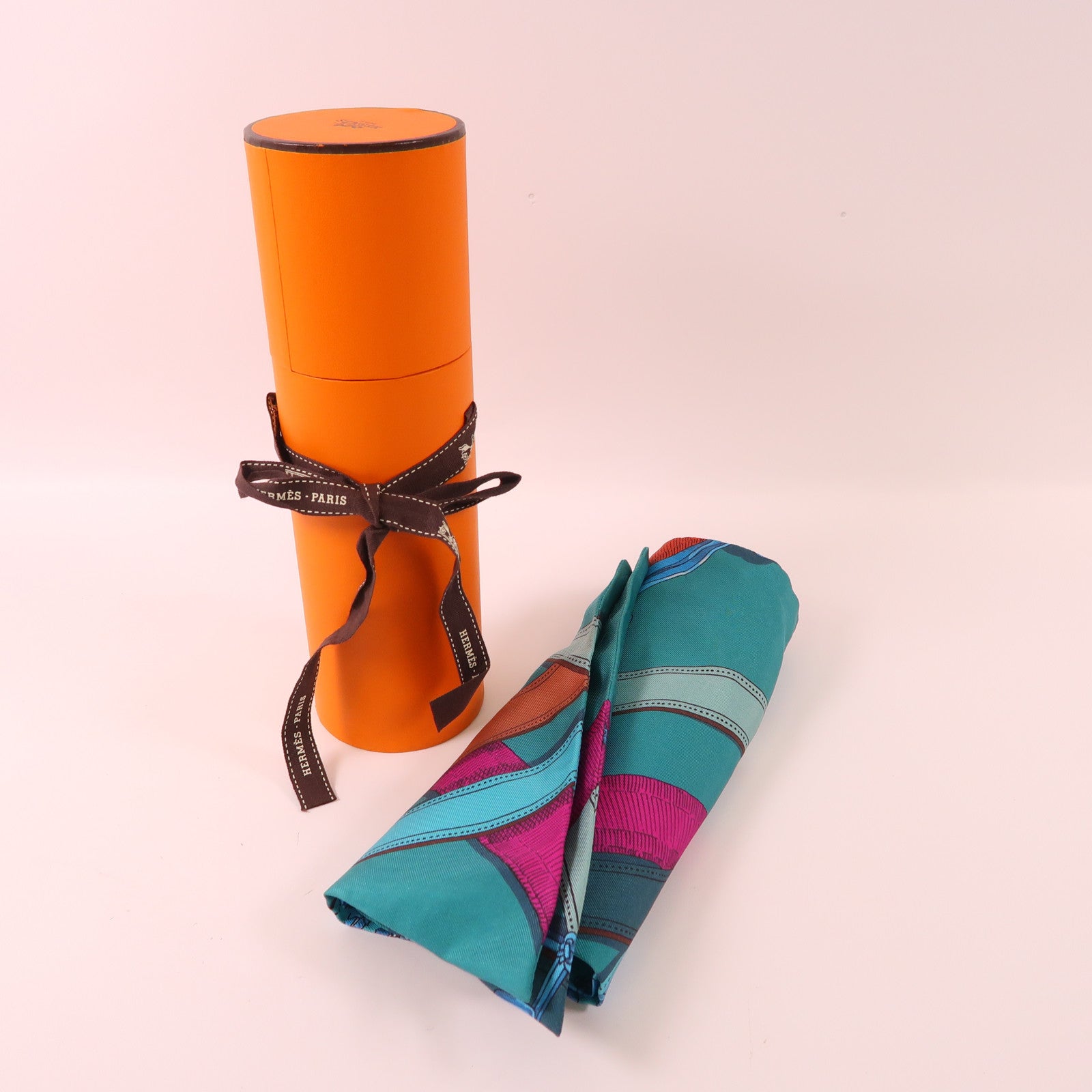 HERMES 絲質Maxi Twilly絲巾