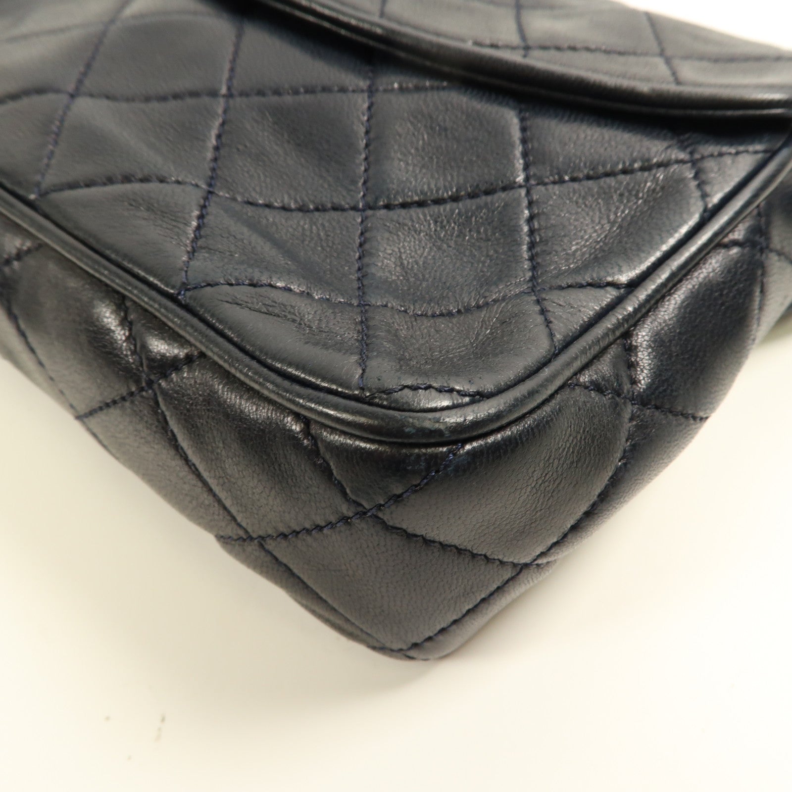 CHANEL 羊皮皮革Shoulder Bag金扣肩背袋黑色