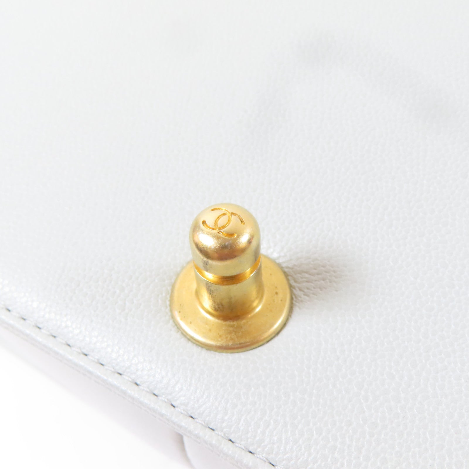 CHANEL 【激減優惠】斜紋Caviar皮革Boy金扣肩背袋灰色