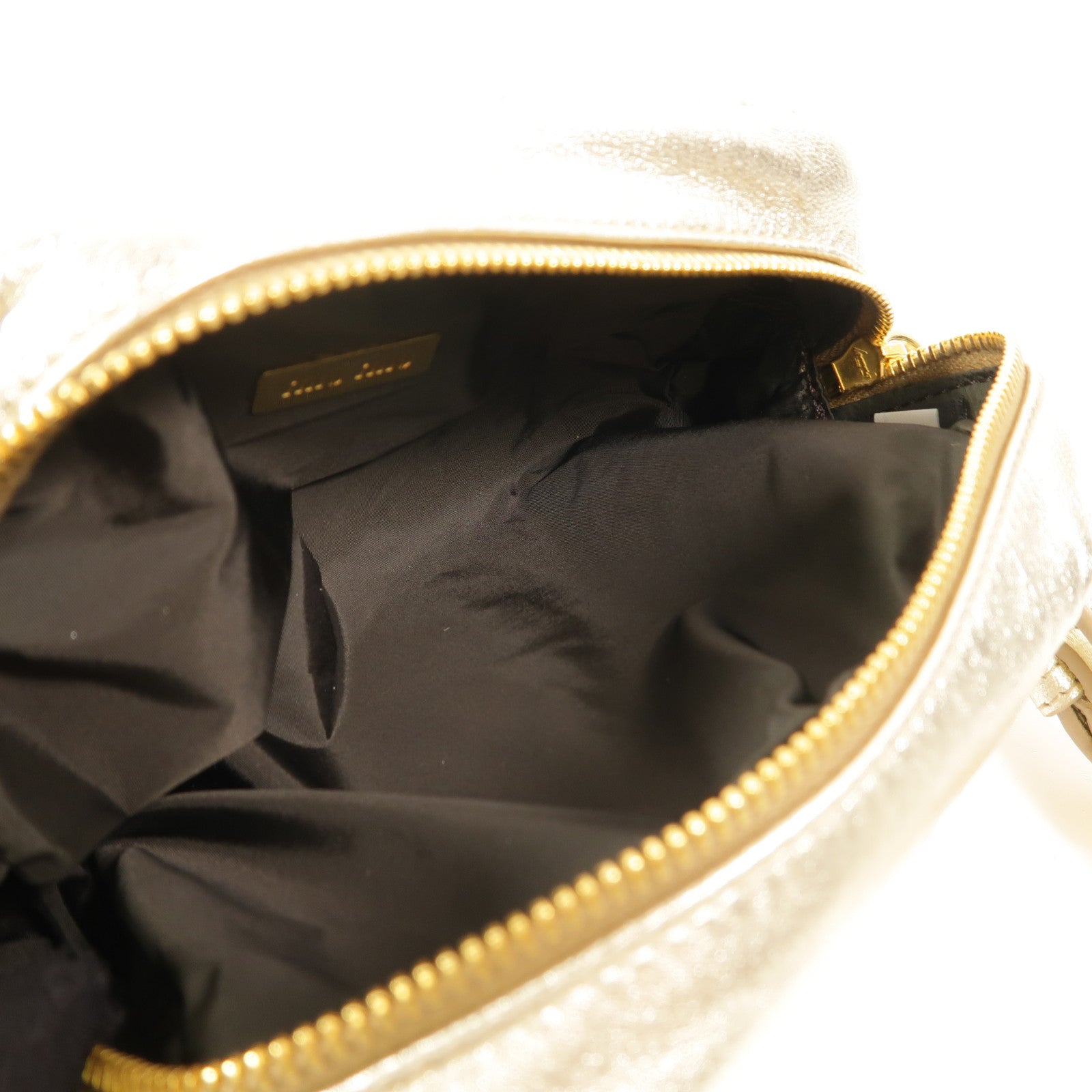 Miu Miu Pleated Leather皮革Metallic Nappa Plisse Long Clutch手拿包
