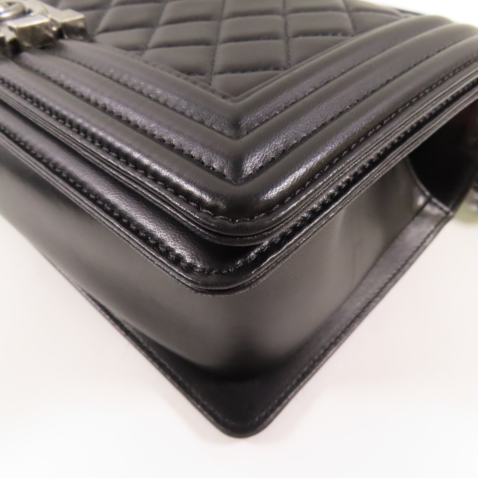 CHANEL 羊皮皮革Boy 25銀扣鏈帶肩背袋
