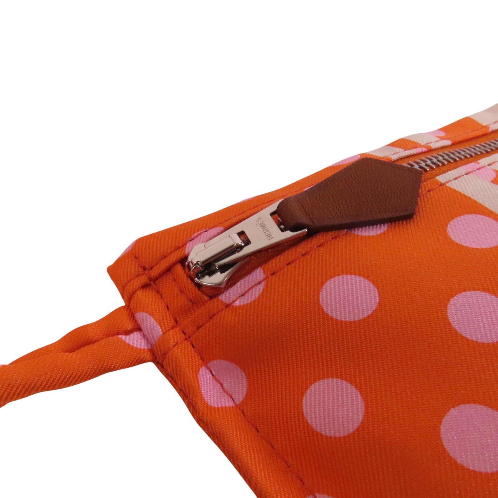 HERMES 絲質Silky City銀扣肩背袋