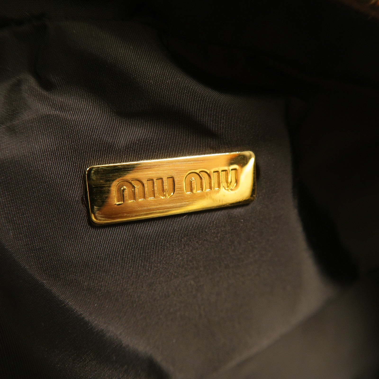 Miu Miu Pleated Leather皮革Metallic Nappa Plisse Long Clutch手拿包