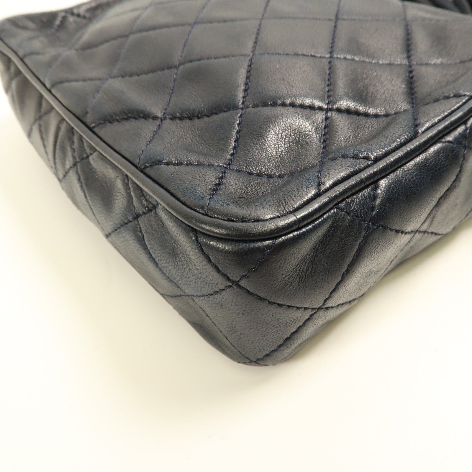 CHANEL 羊皮皮革Shoulder Bag金扣肩背袋黑色