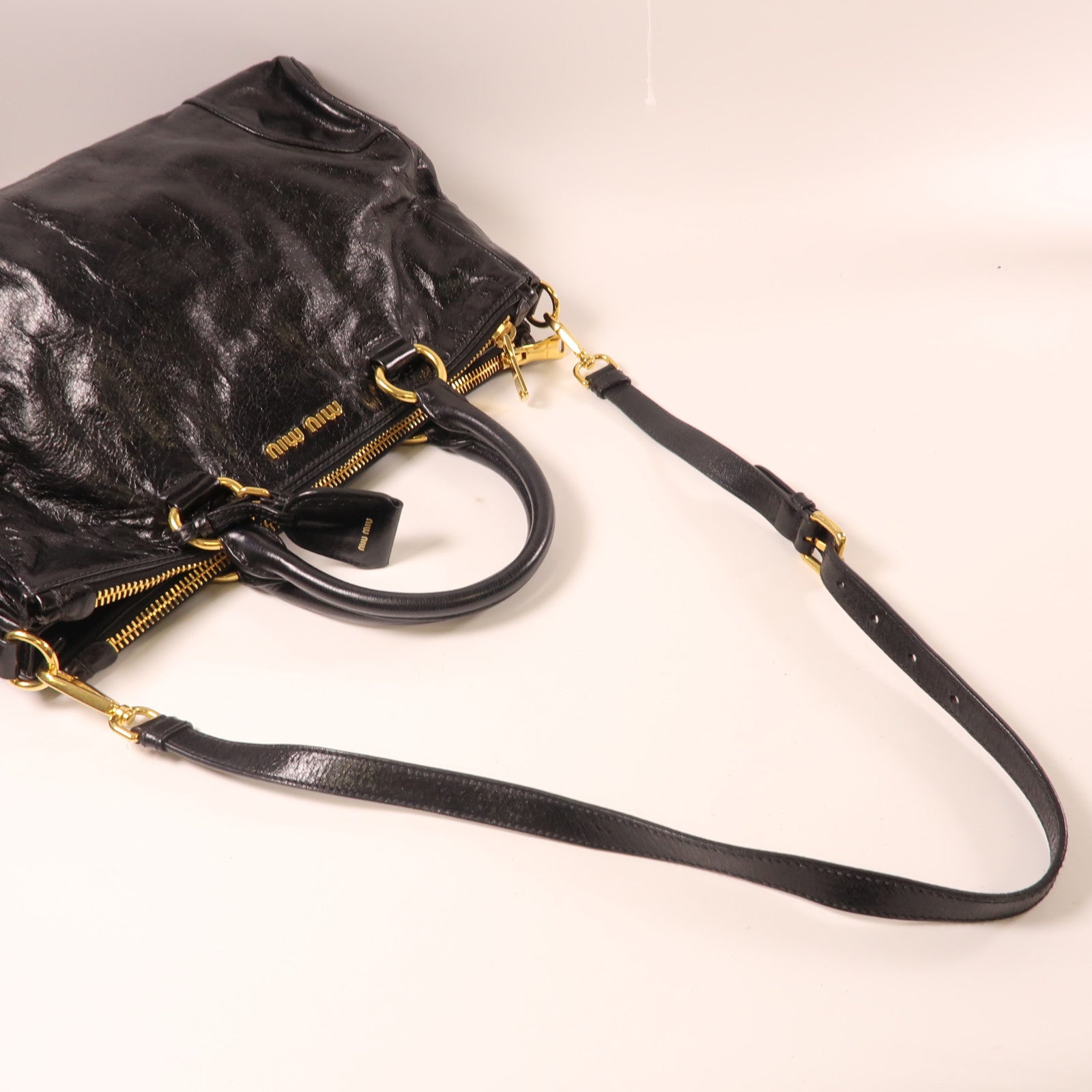 Miu Miu 牛皮皮革Shoulder Bag金扣手挽肩背兩用袋黑色