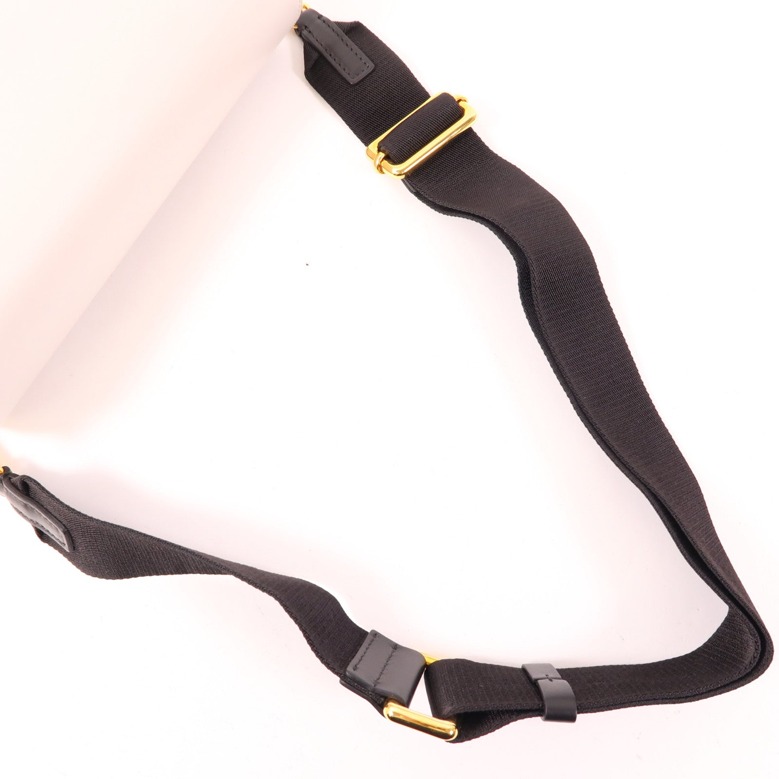 MARNI GHW Trunk Shoulder Bag SBMPN09NO5LV520 Calfskin Leather White