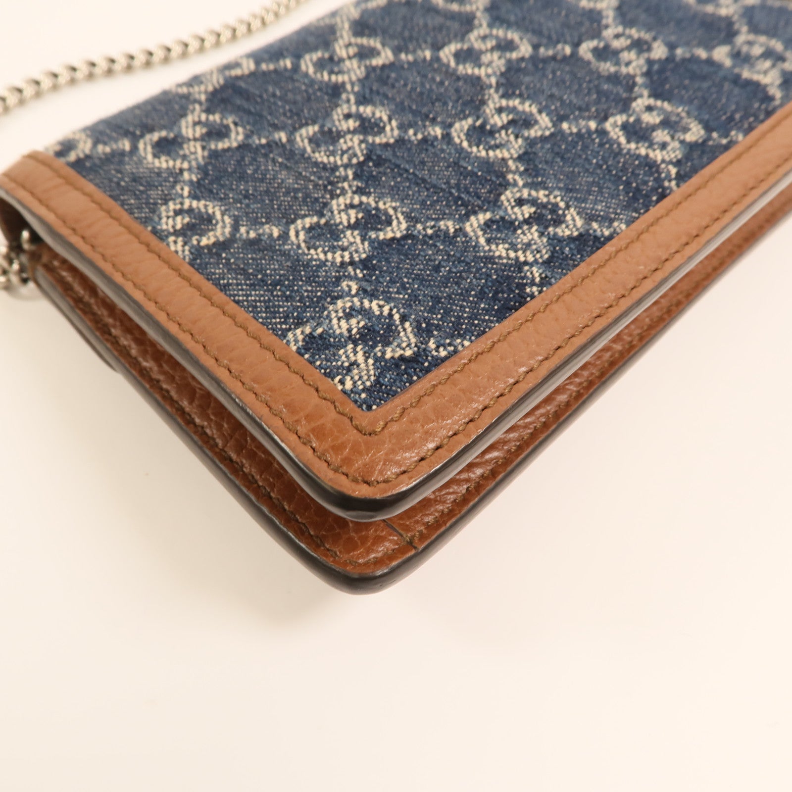 GUCCI 牛仔布Dionysus Wallet On Chain銀扣鏈帶肩背袋