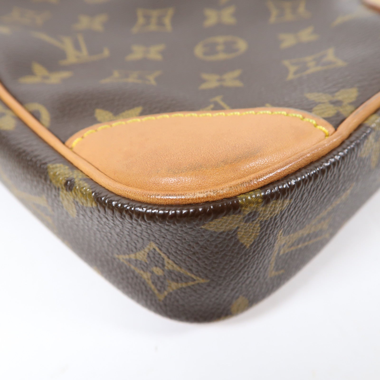 LOUIS VUITTON Monogram Danube金扣肩背袋啡色
