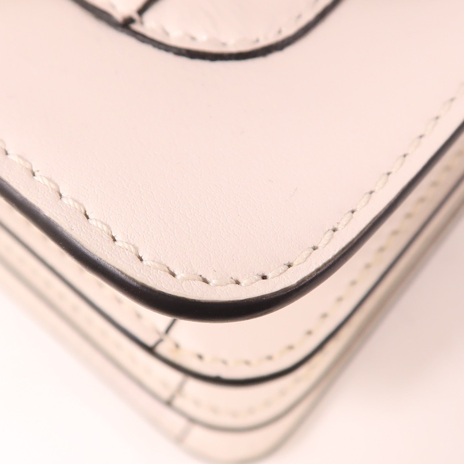 MARNI GHW Trunk Shoulder Bag SBMPN09NO5LV520 Calfskin Leather White