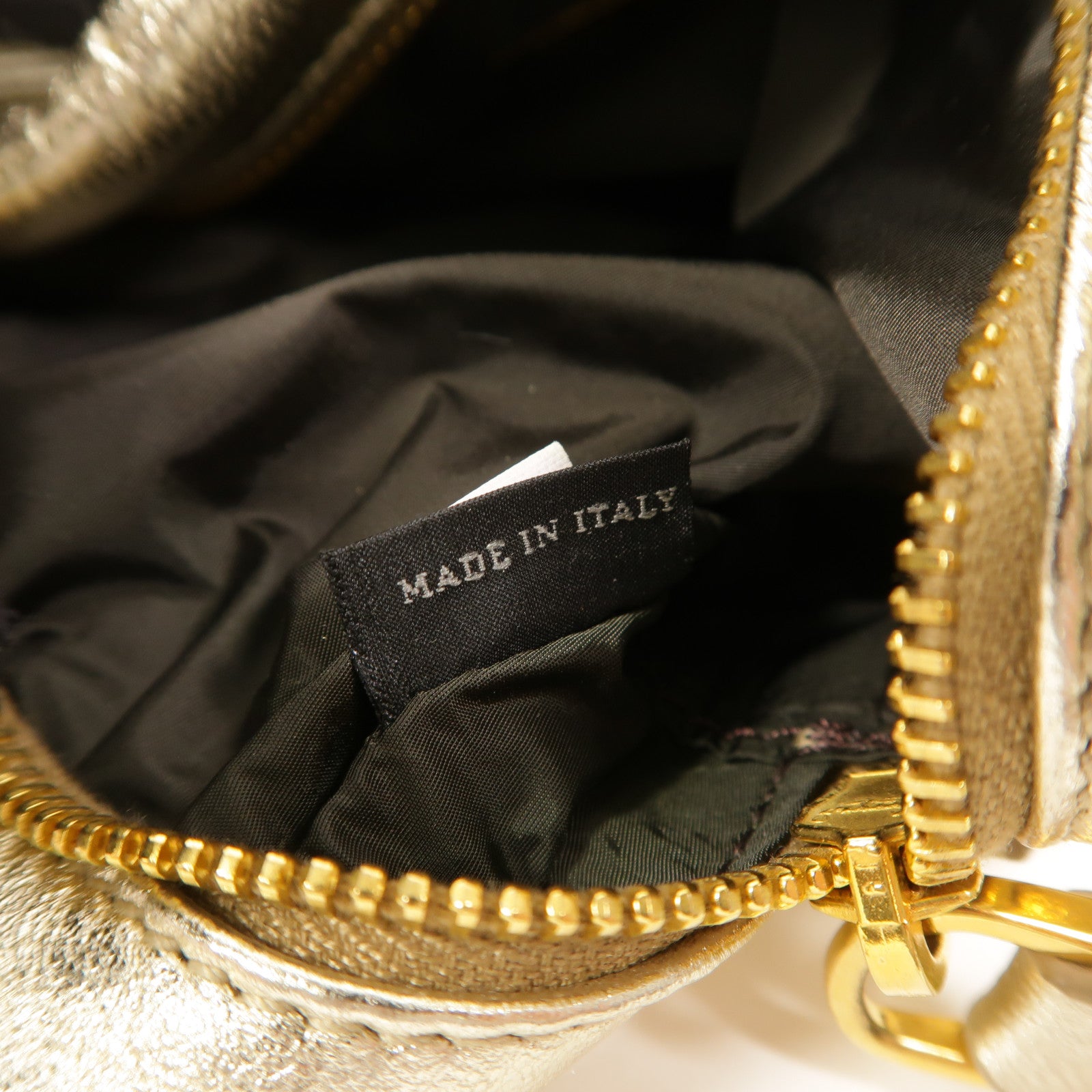 Miu Miu Pleated Leather皮革Metallic Nappa Plisse Long Clutch手拿包