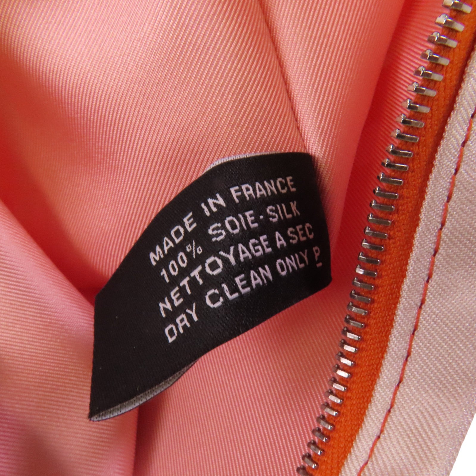 HERMES 絲質Silky City銀扣肩背袋