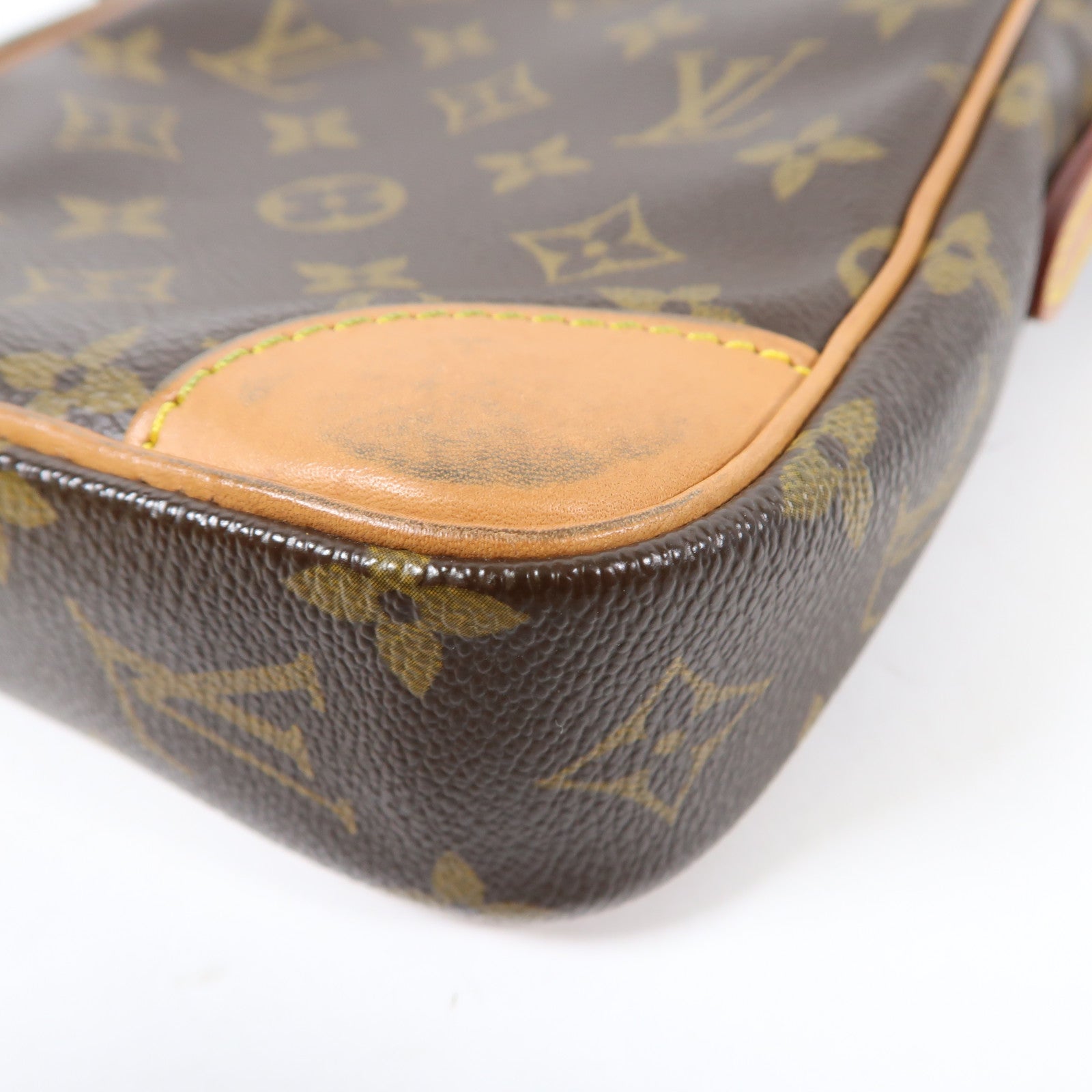 LOUIS VUITTON Monogram Danube金扣肩背袋啡色