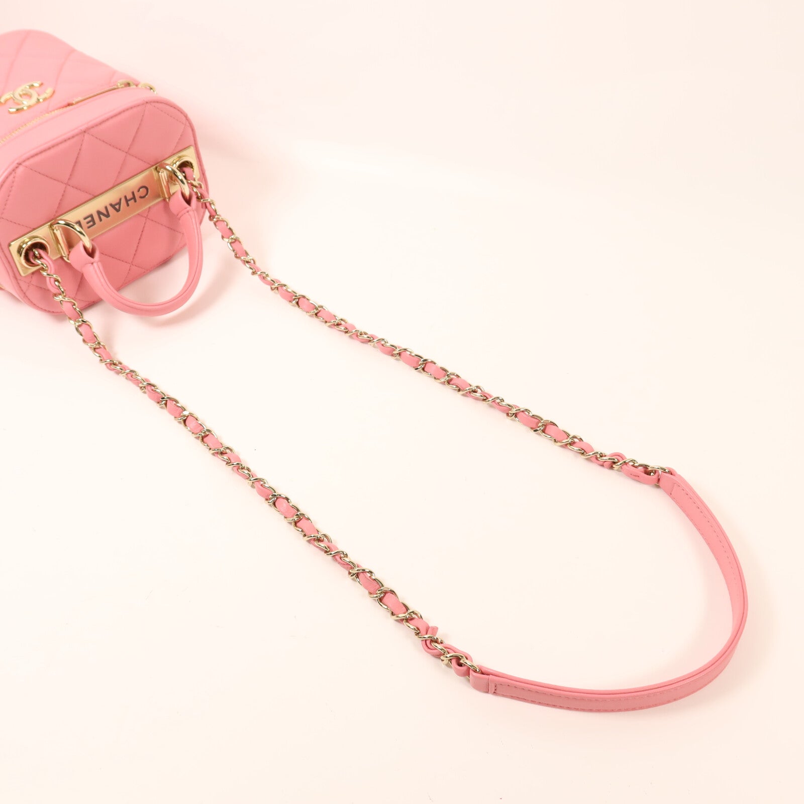 CHANEL 羊皮皮革Trendy CC Vantiy Case金扣鏈帶手挽肩背兩用袋